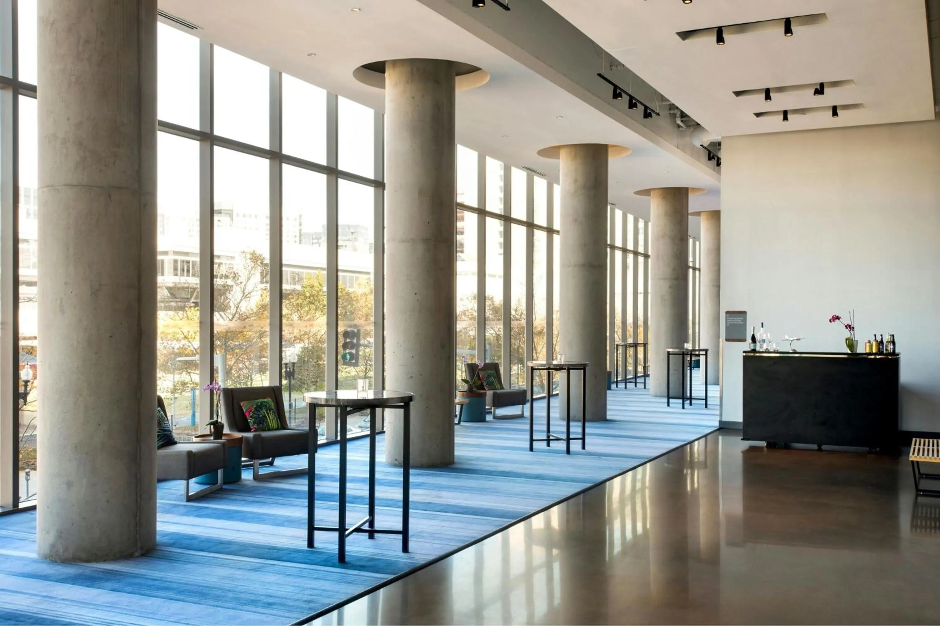 Meeting/conference room in Aloft Boston Seaport District