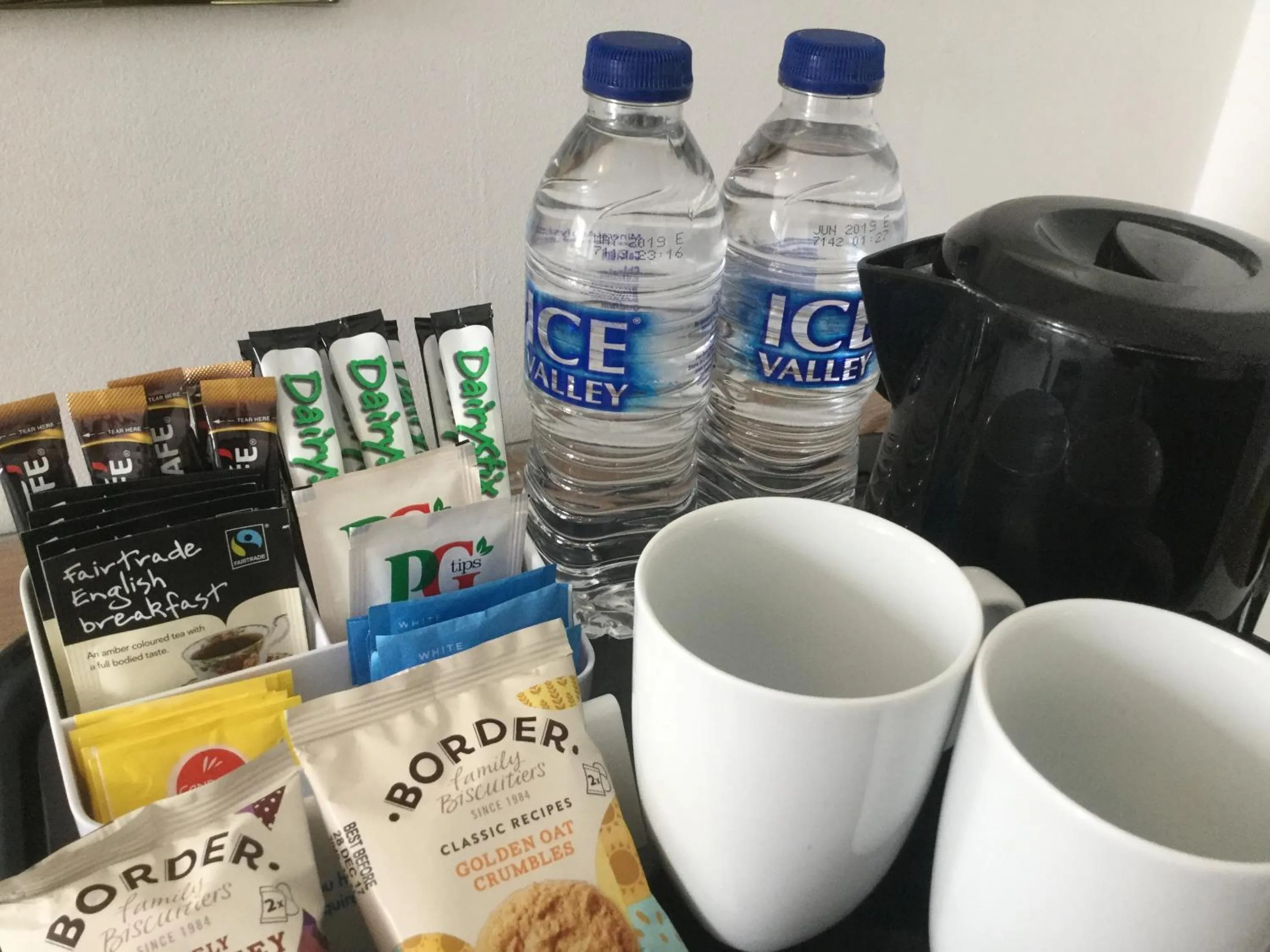 Bedroom in Croham Park - Free Parking & Wi-Fi