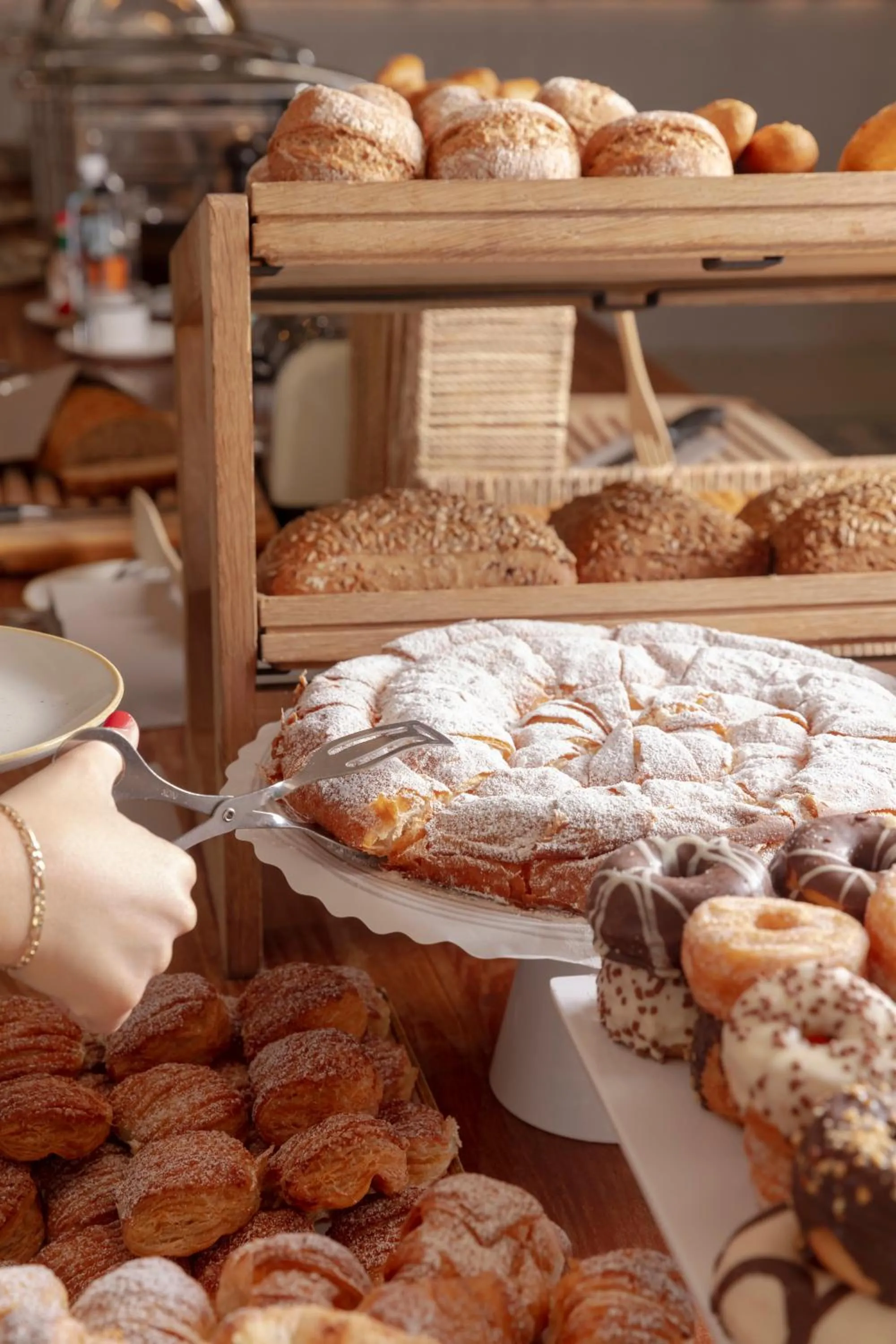 Breakfast in Hotel Honucai