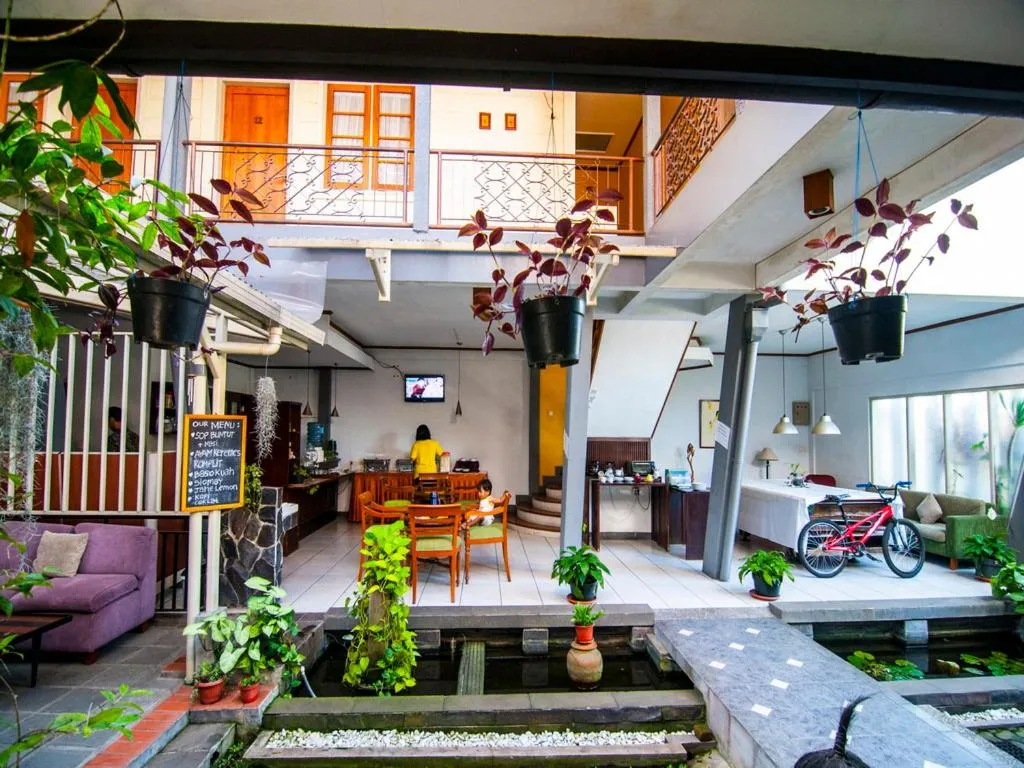 Rumah Asri Bed And Breakfast