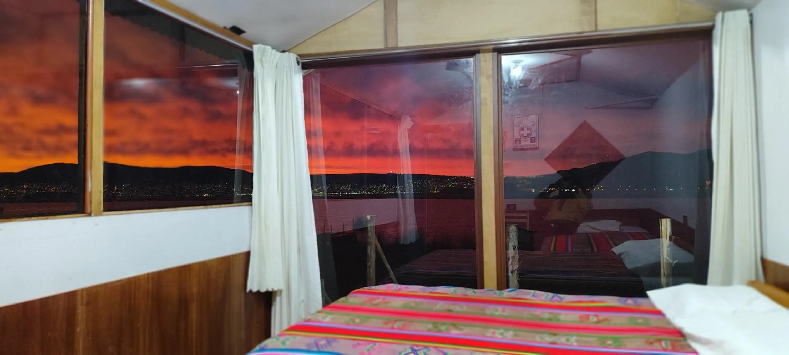 Bed in Titicaca Atrion Uros