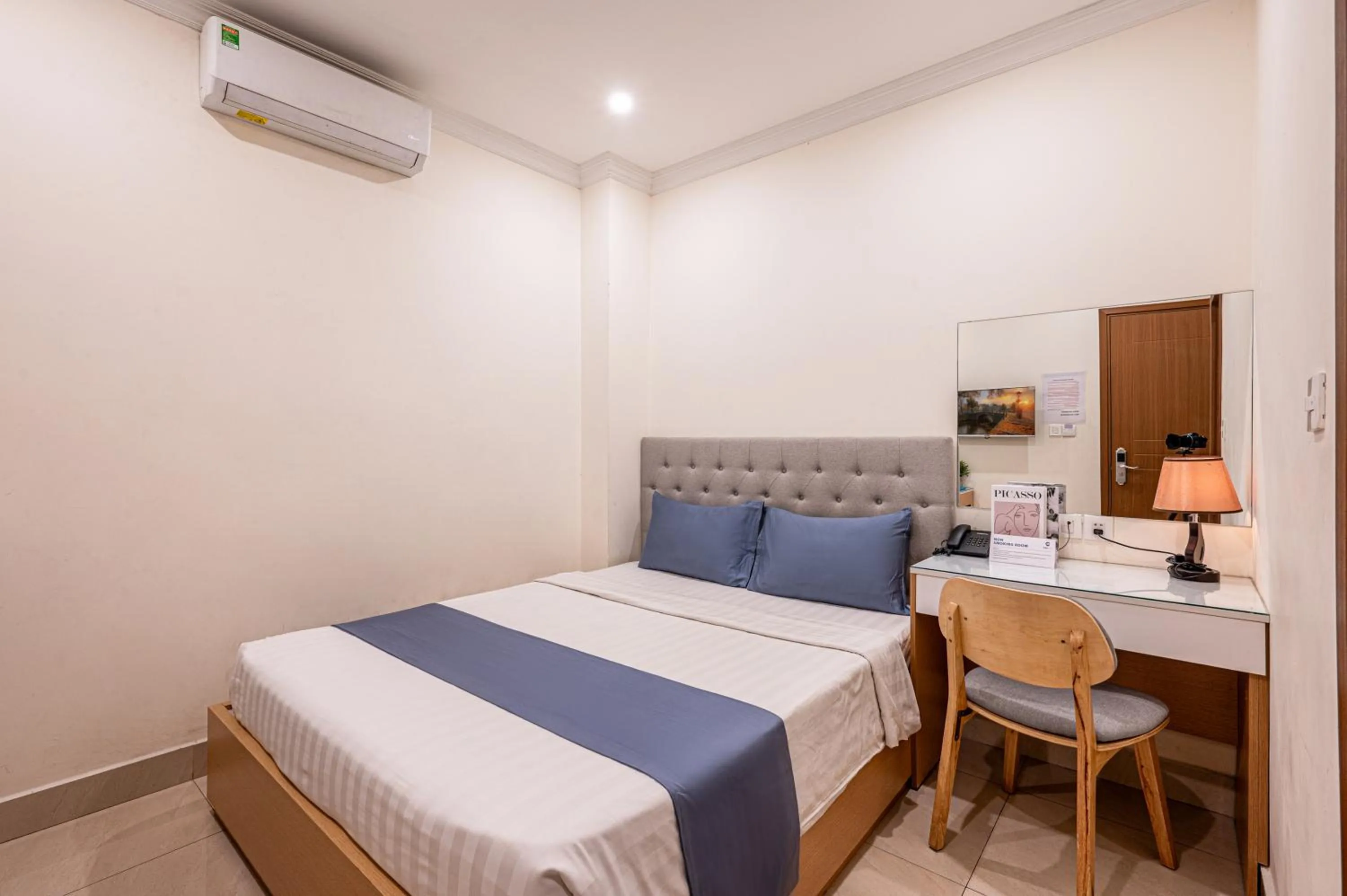 Bed in Cozrum - Love Hotel Trần Thị Nghỉ