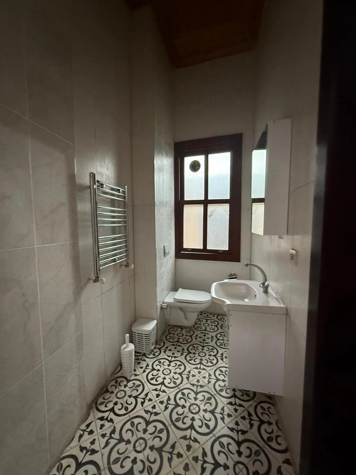 Shower in Grand Bedir