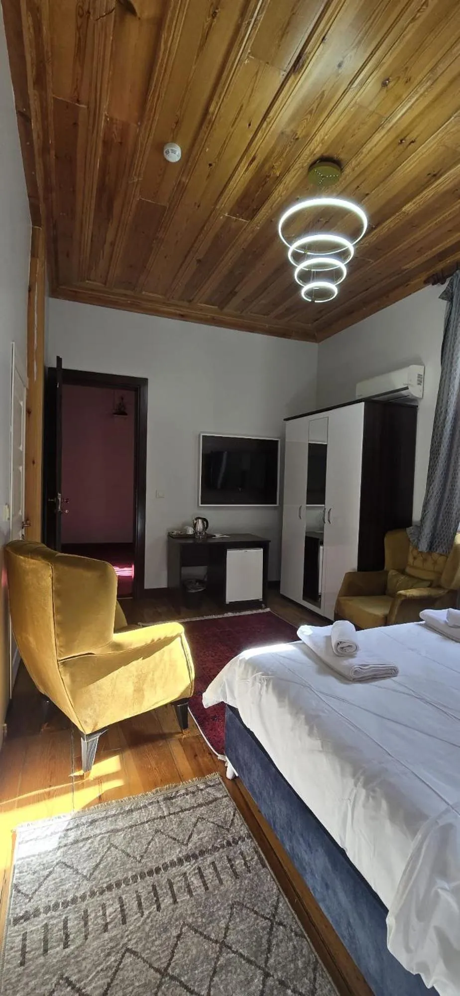 TV and multimedia, Bed in Grand Bedir