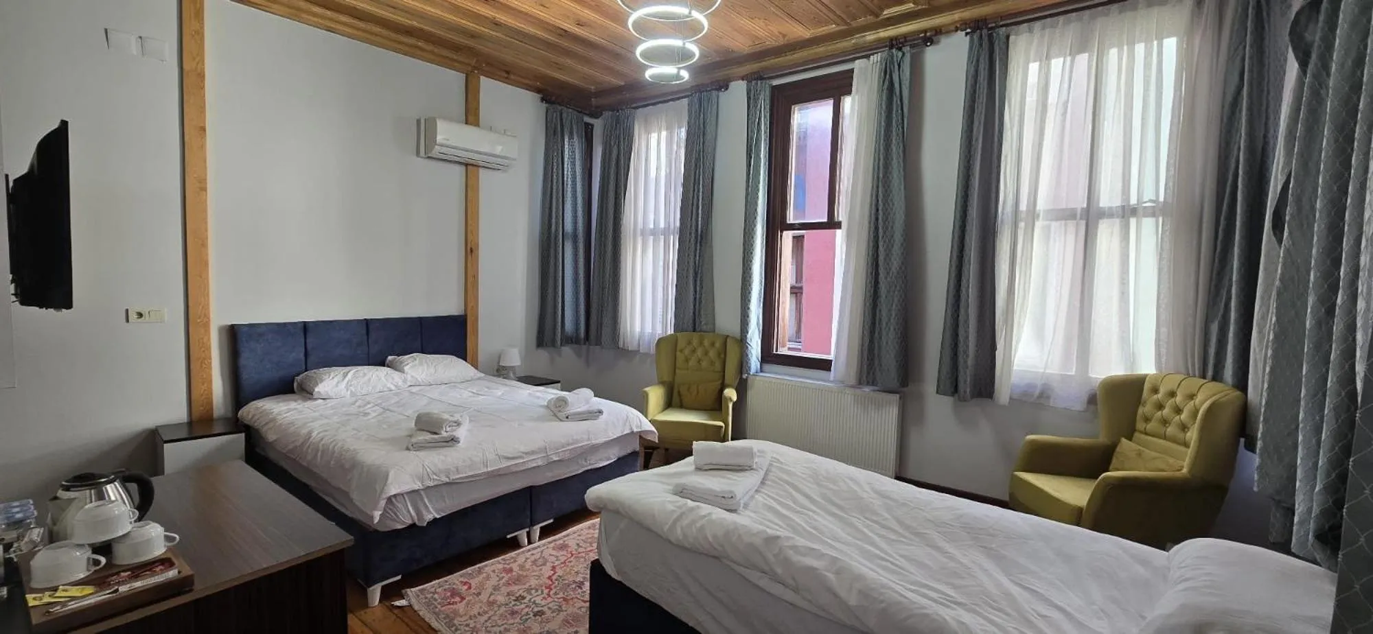 Photo of the whole room, Bed in Grand Bedir