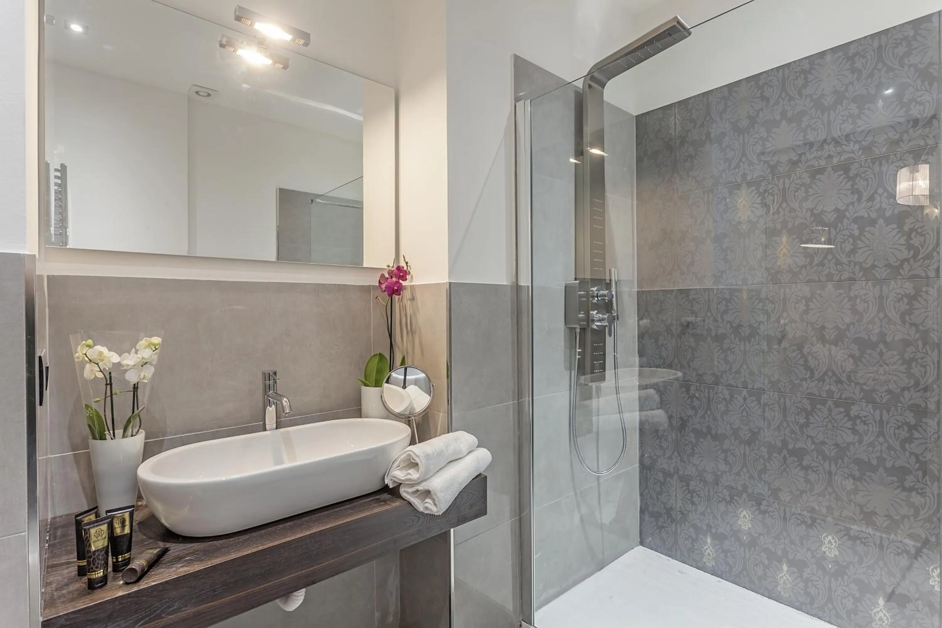 Bathroom in St. George's Vatican Suites