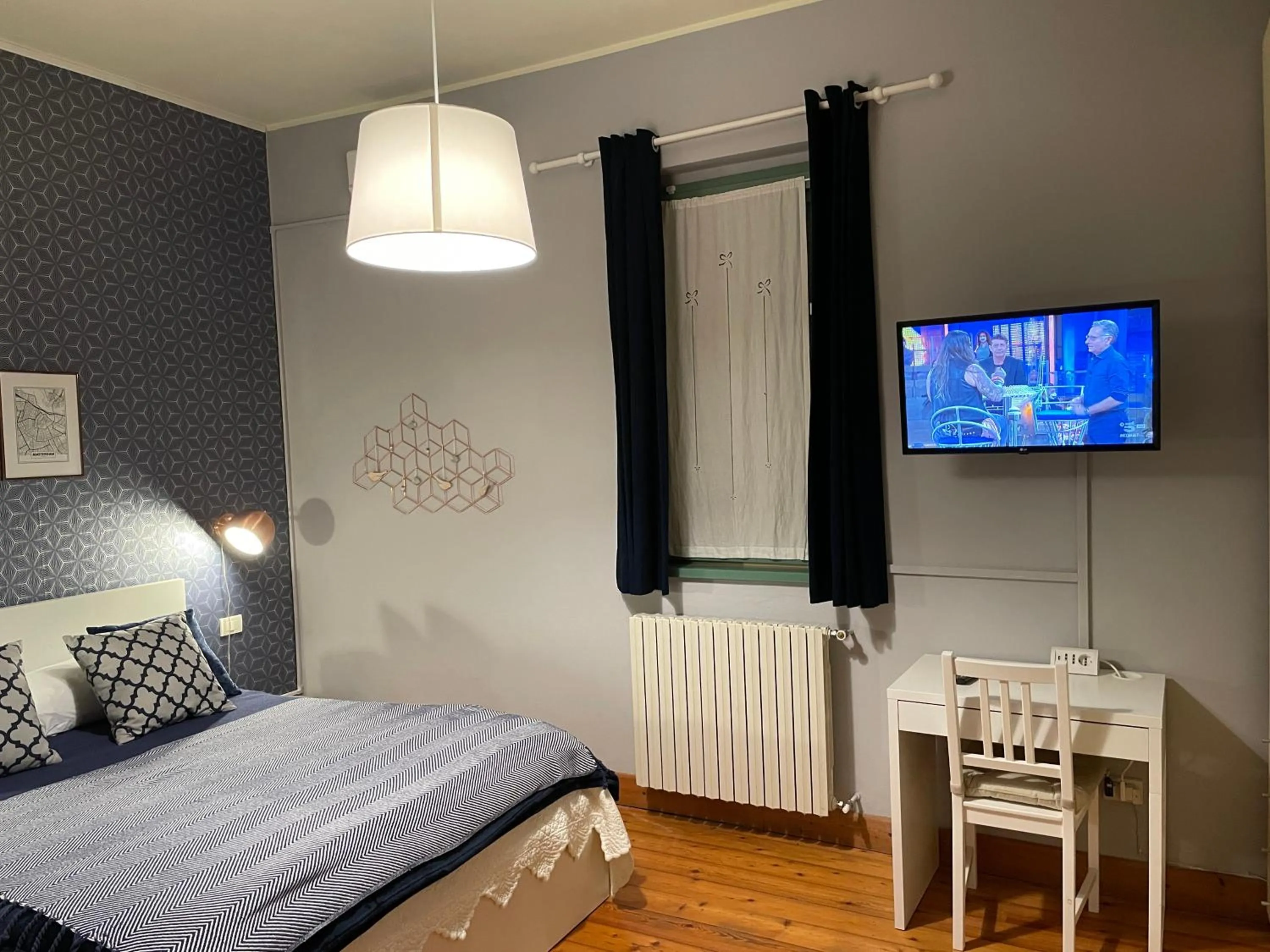 TV and multimedia, Bed in B&B La Borasca - Rooms