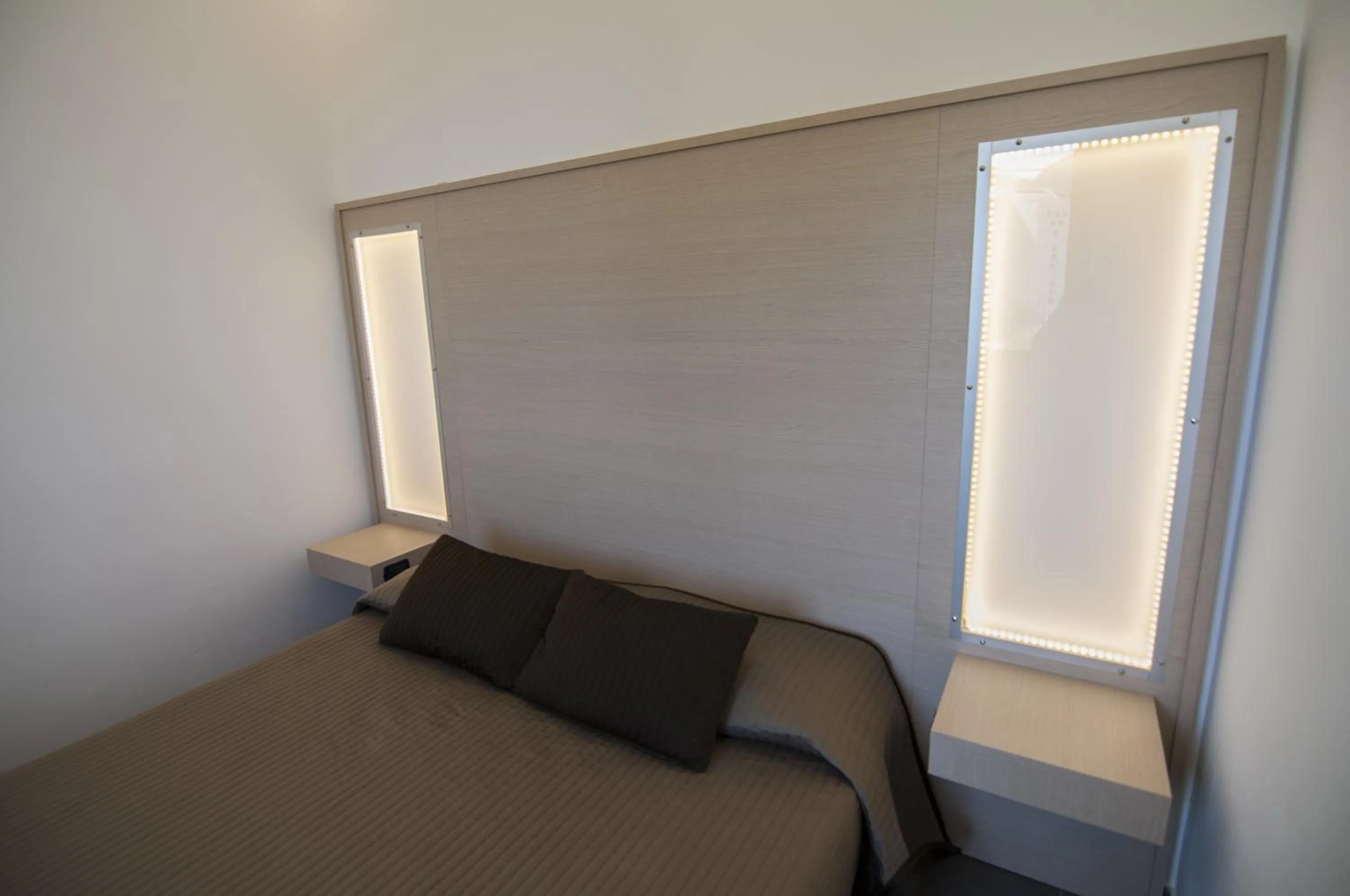 Shower, Bed in Villa Cerniglia Plus