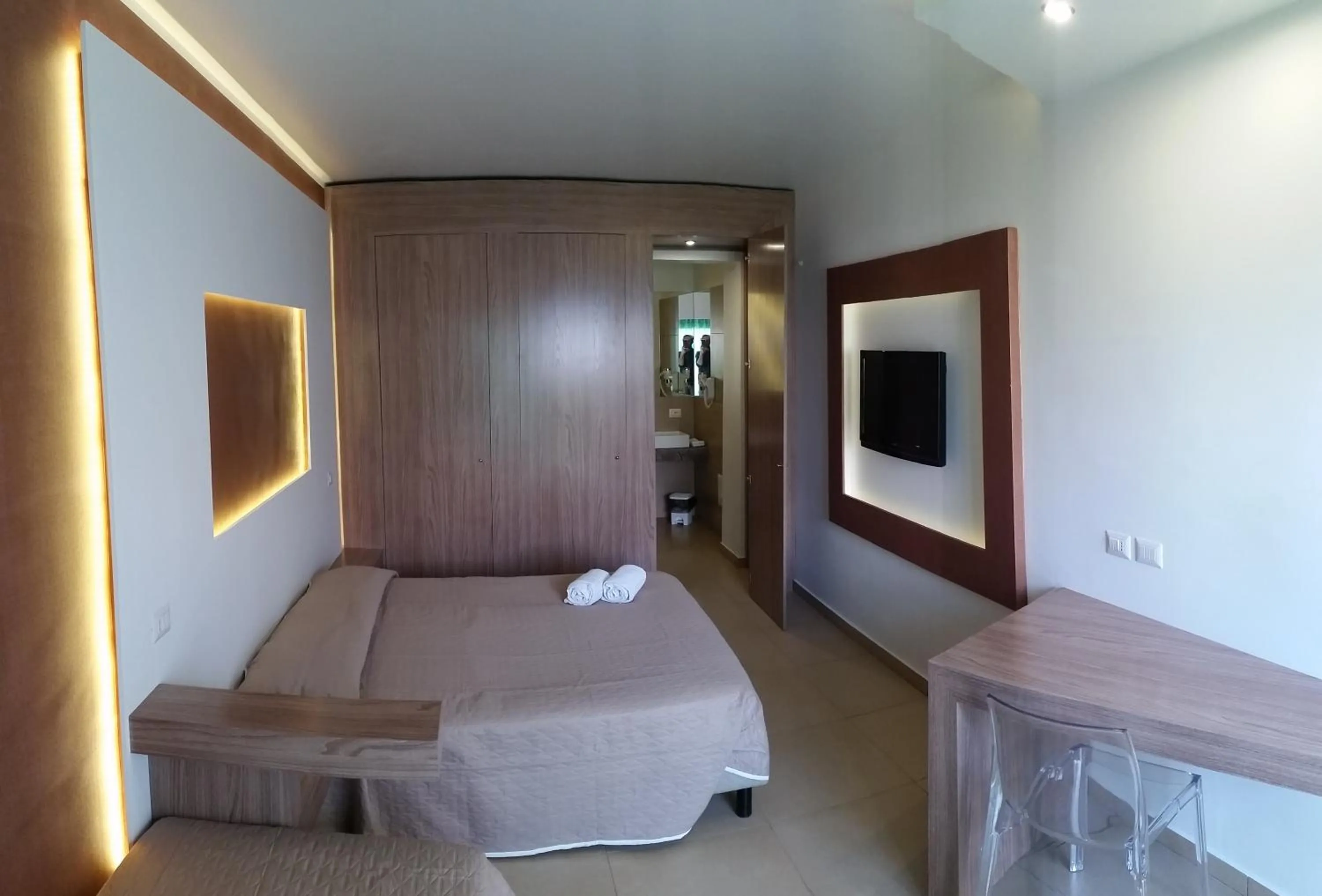 Photo of the whole room, Bed in Villa Cerniglia Plus