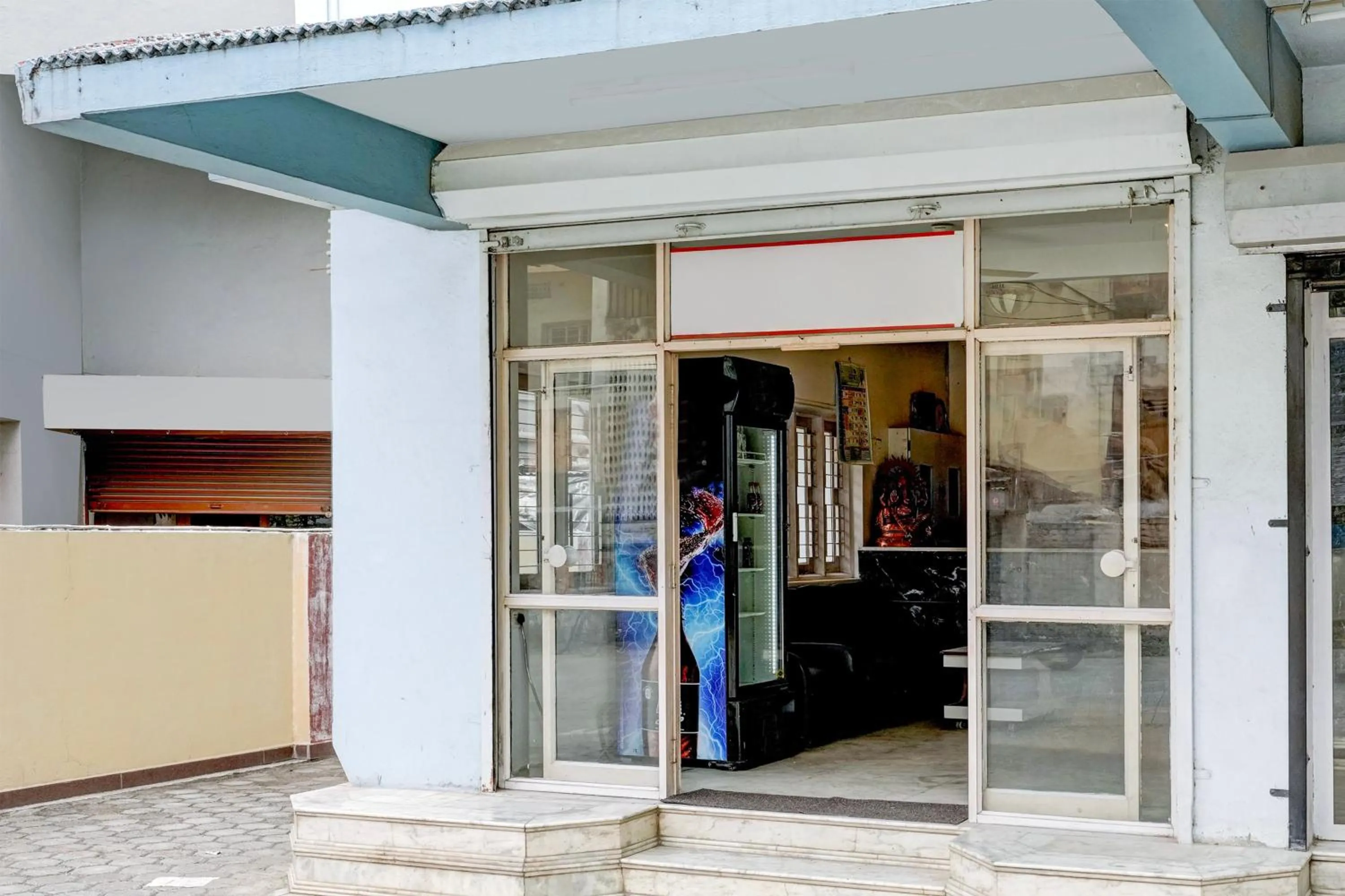 Facade/entrance in Hotel O Padampura Near Railway Station