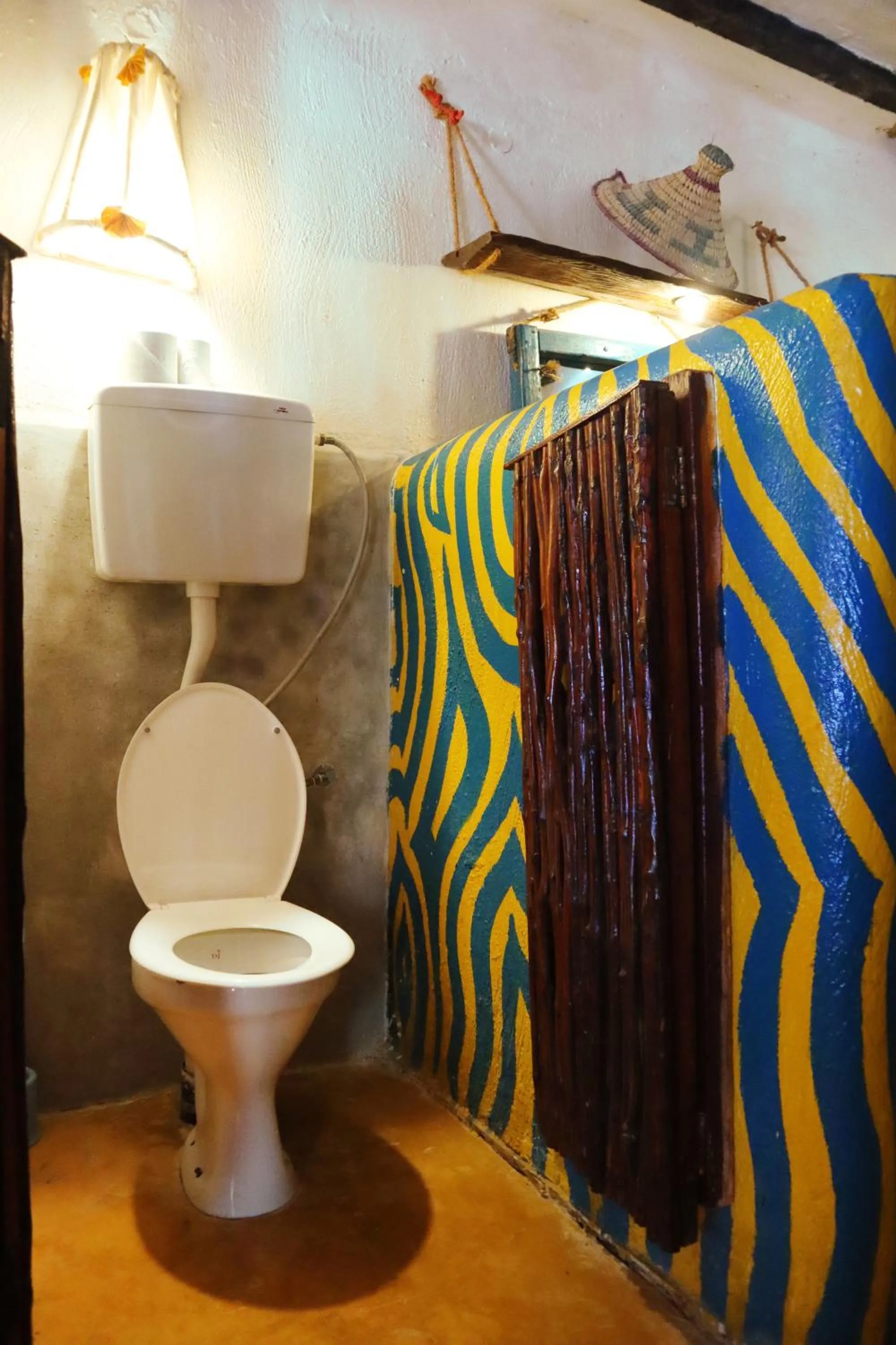 Toilet in Evergreen Bungalows