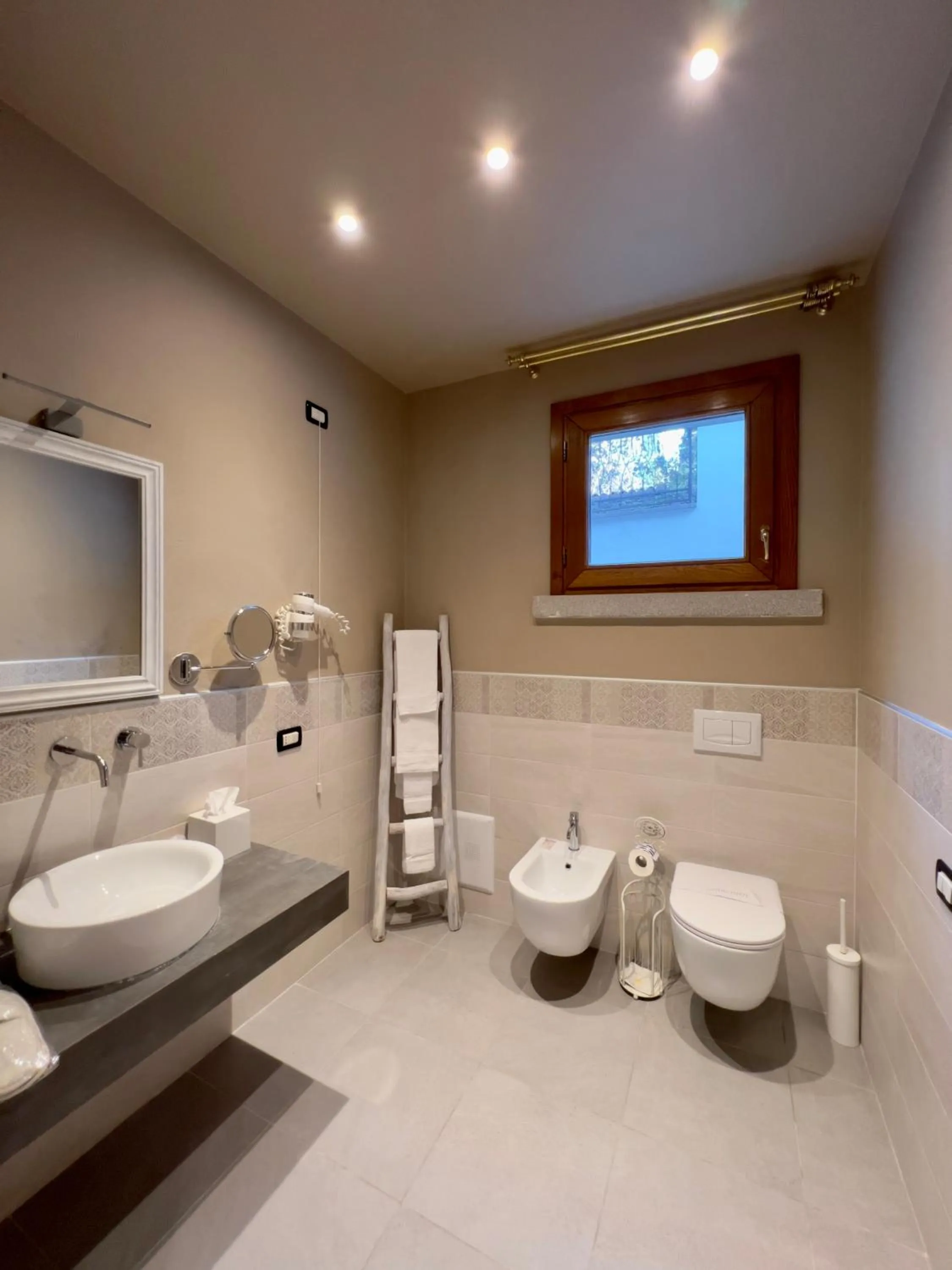 Toilet in Hotel Villa Maria Au Lac - Estella Hotels Italia