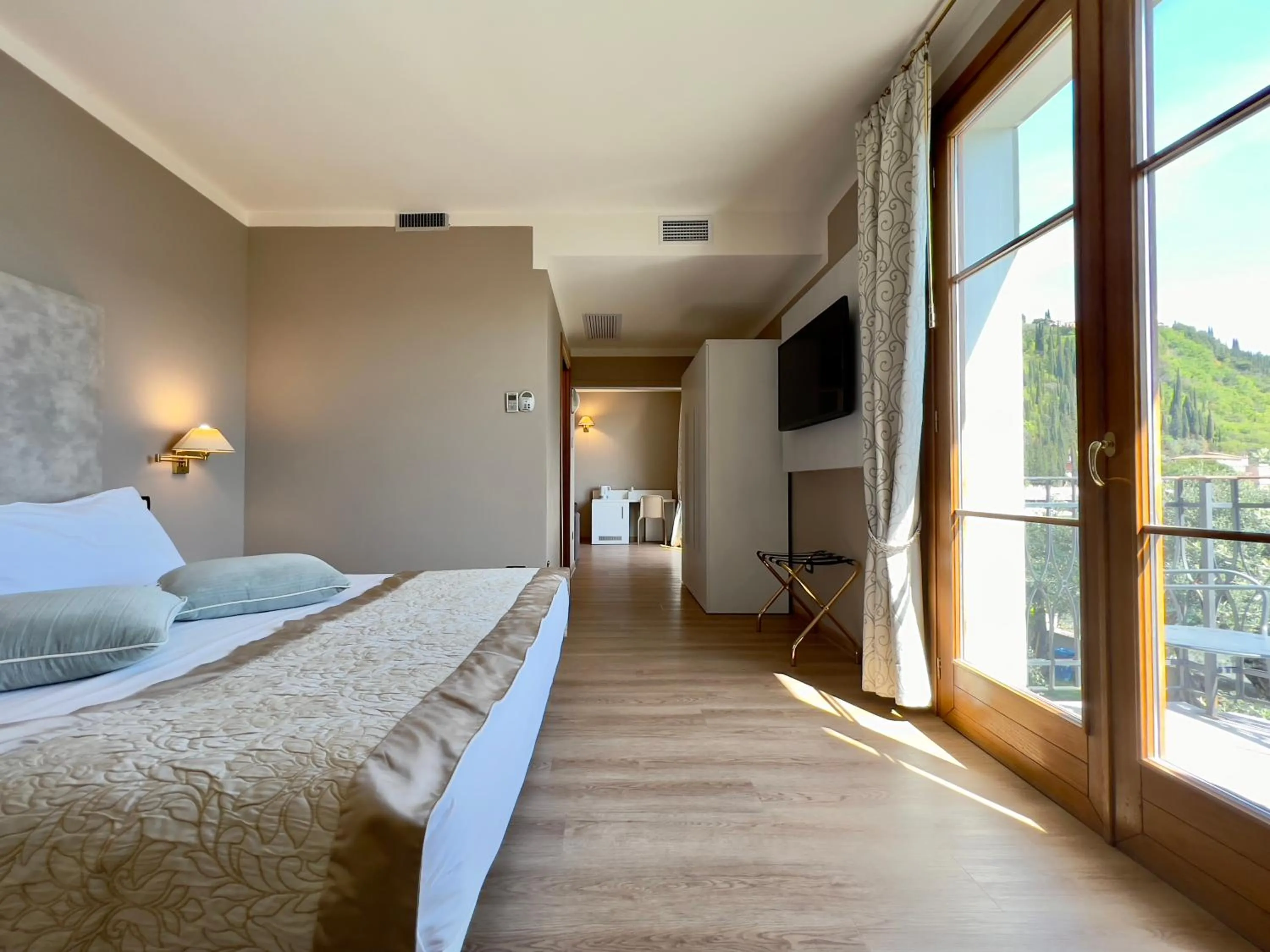 Photo of the whole room in Hotel Villa Maria Au Lac - Estella Hotels Italia