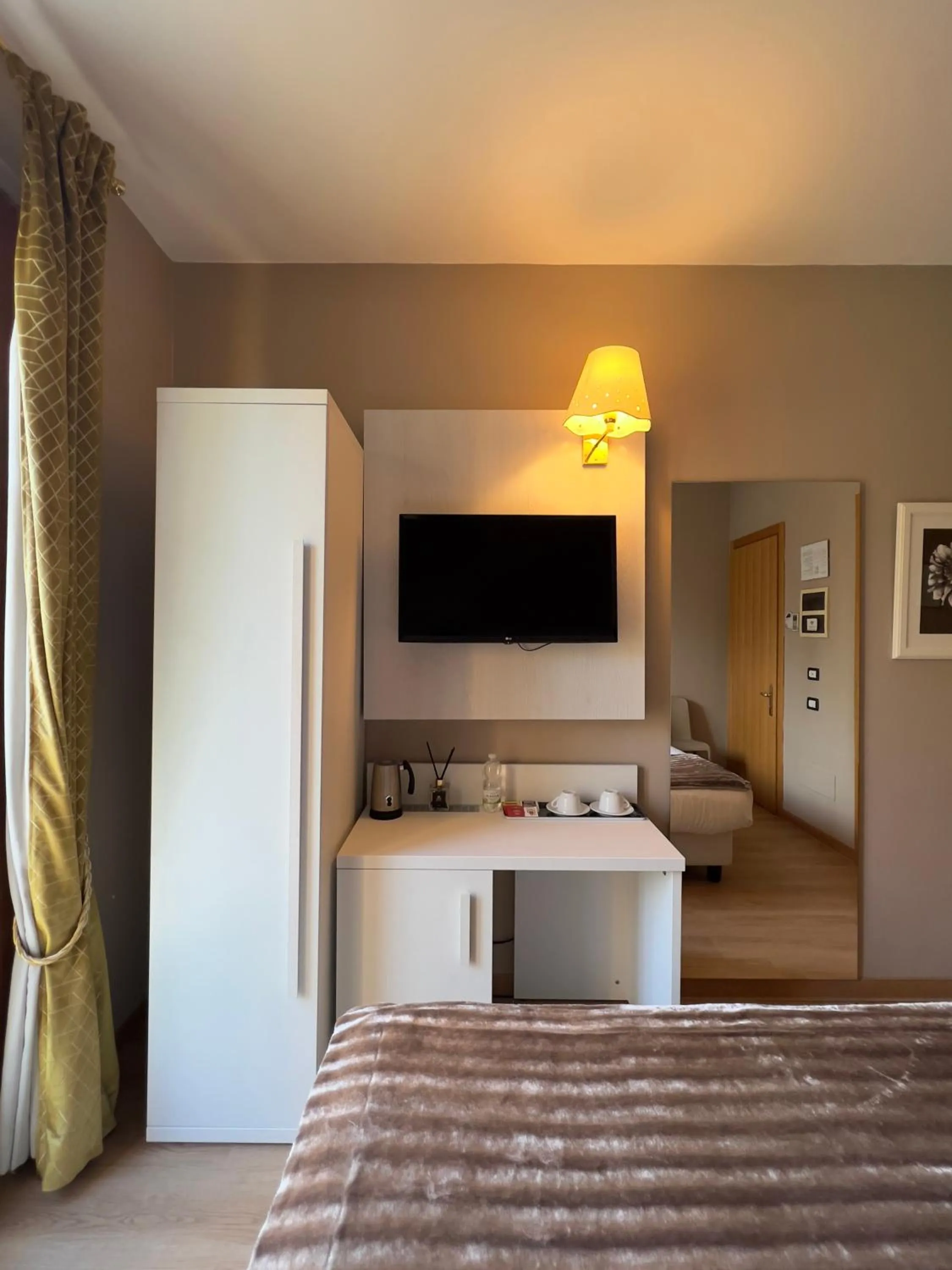 Bed in Hotel Villa Maria Au Lac - Estella Hotels Italia