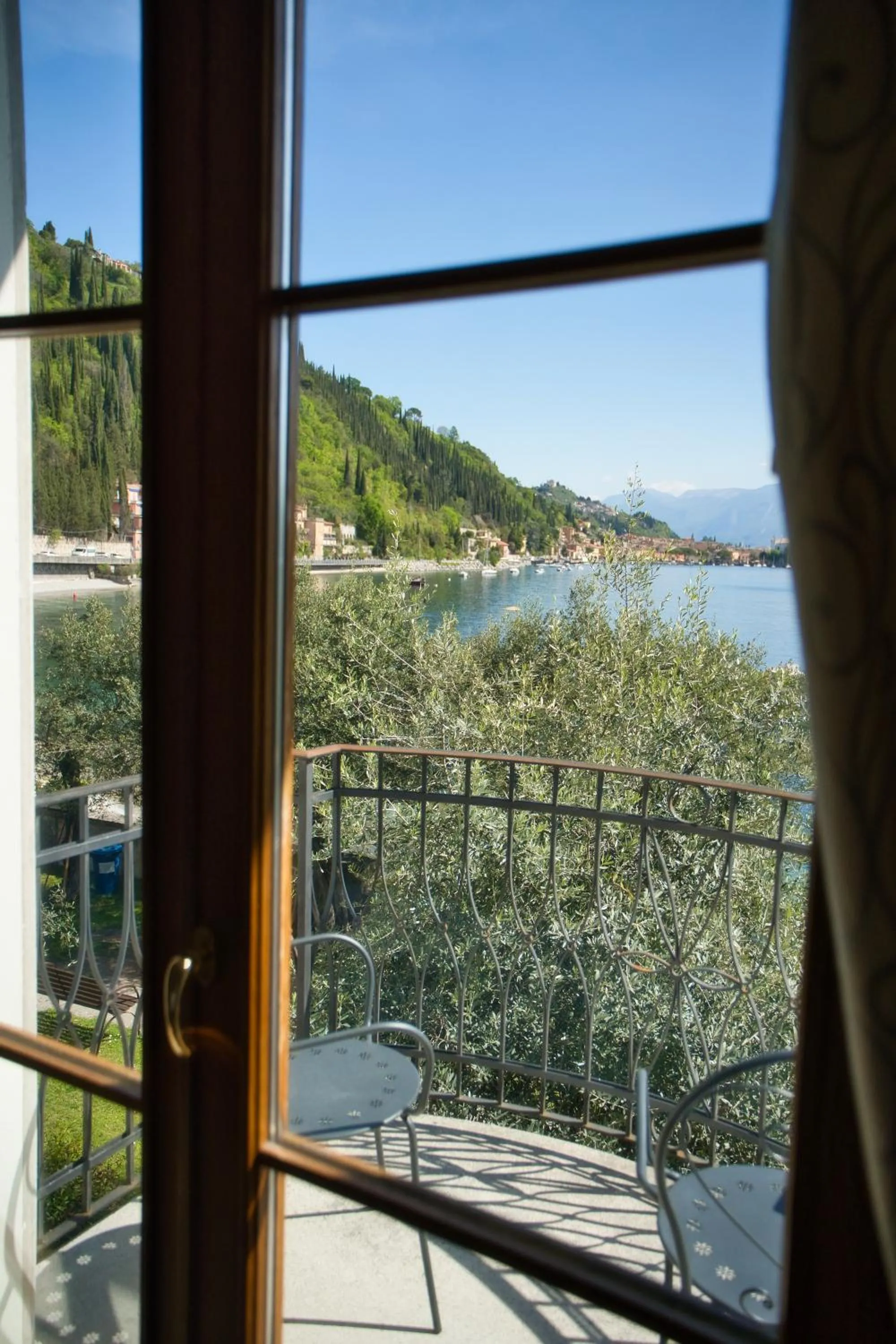 Balcony/Terrace in Hotel Villa Maria Au Lac - Estella Hotels Italia