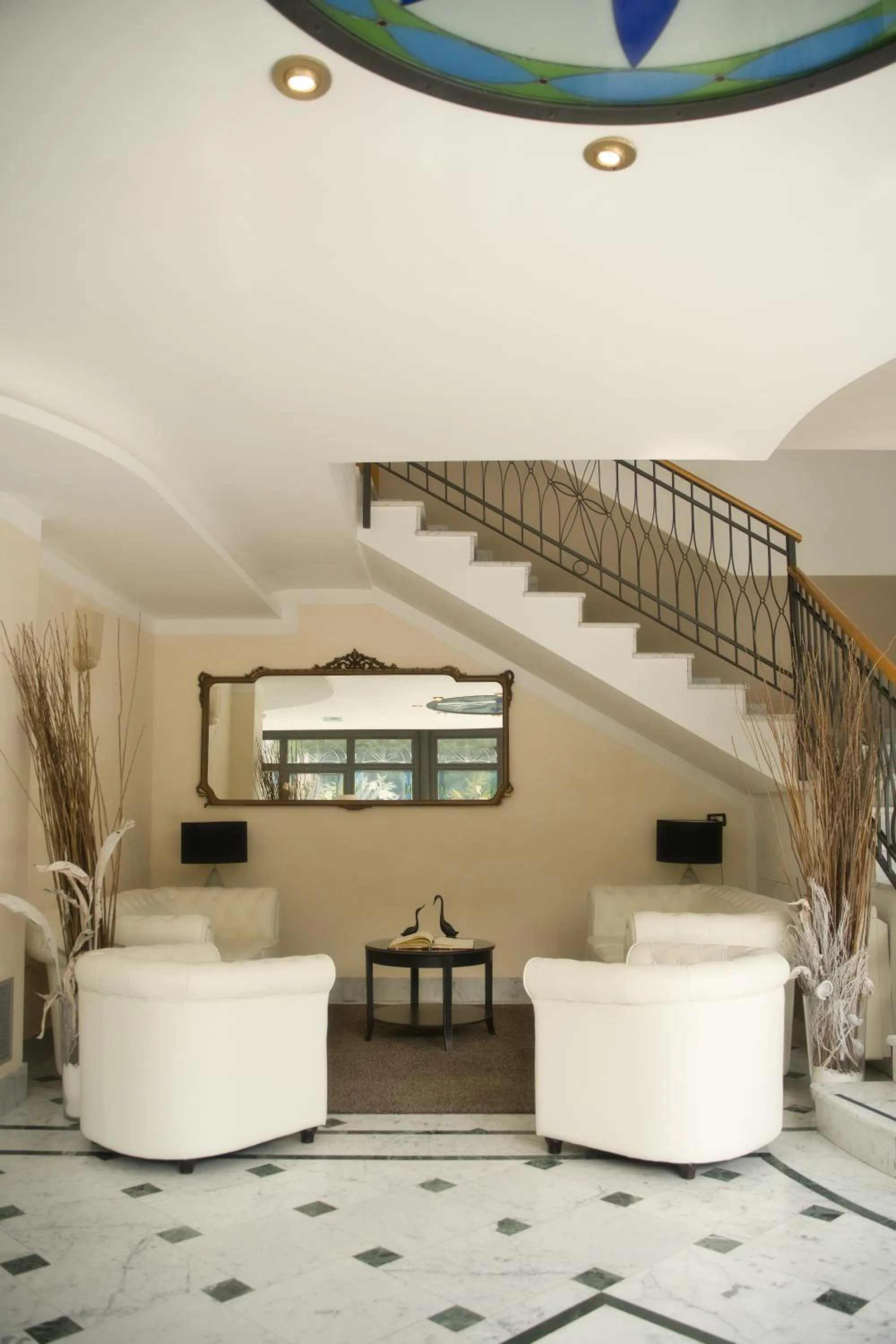 Lobby or reception in Hotel Villa Maria Au Lac - Estella Hotels Italia