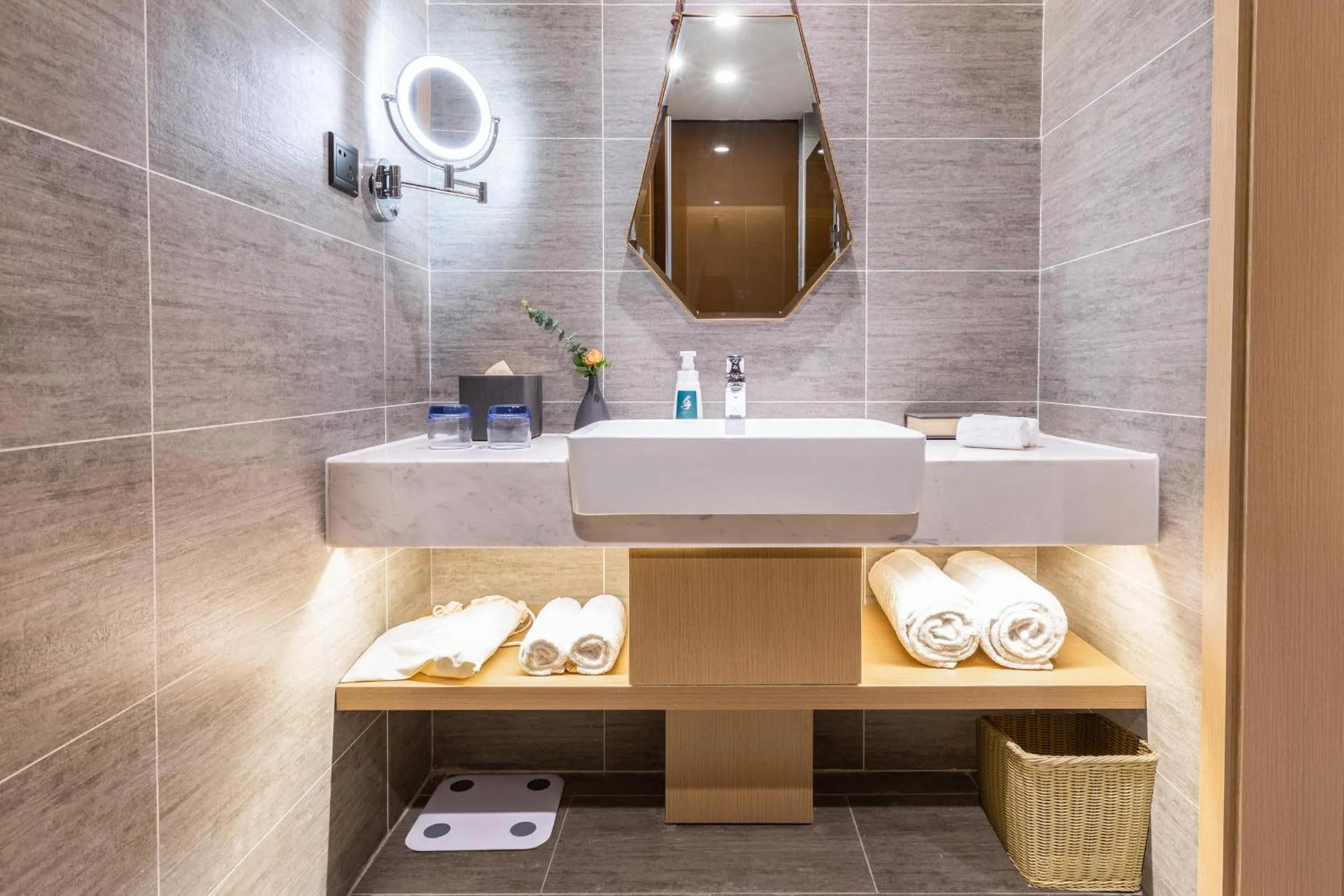 Bathroom in Atour Hotel Wuhan Donghu Yuejiazui