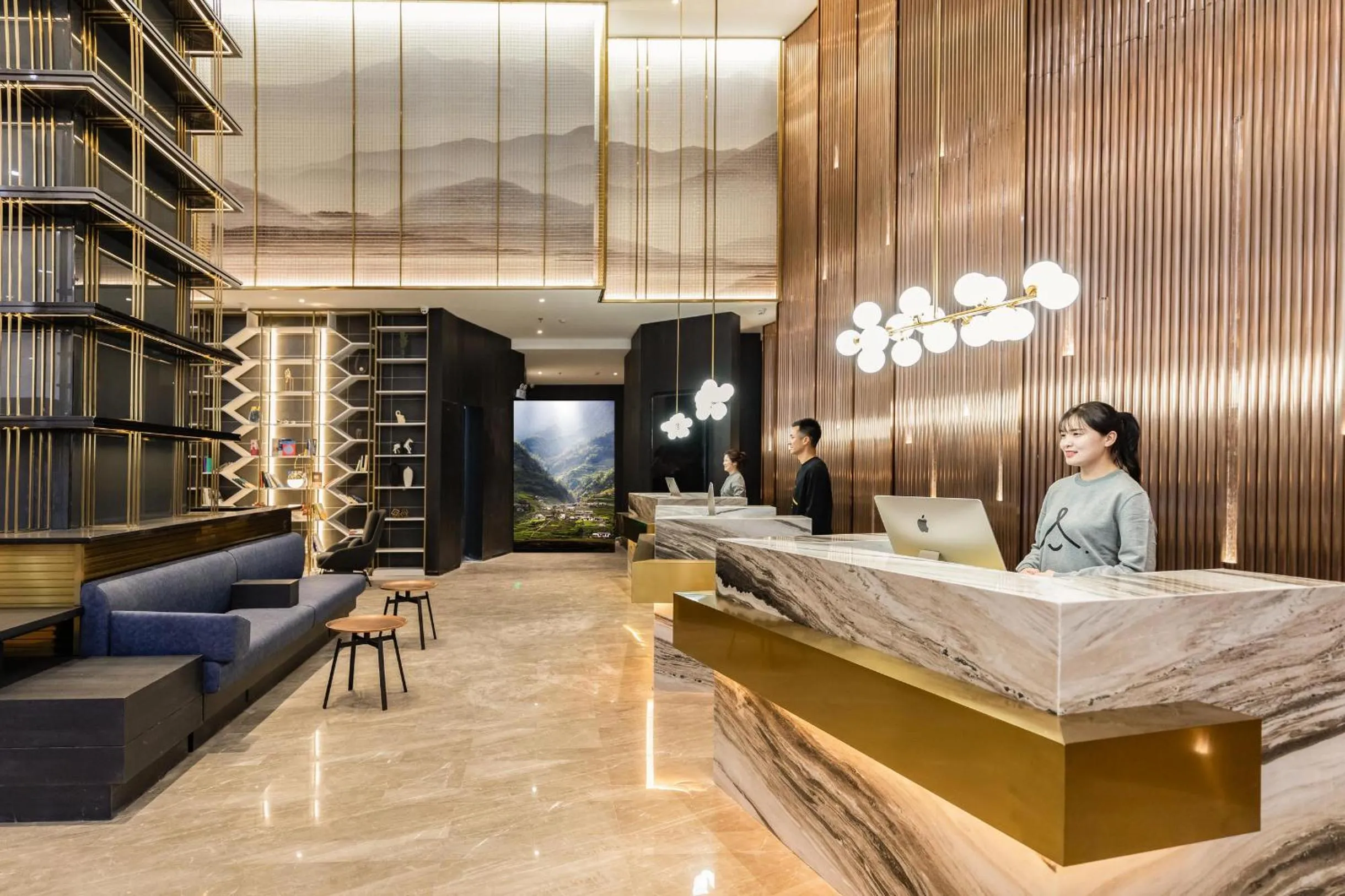 Lobby or reception in Atour Hotel Wuhan Donghu Yuejiazui