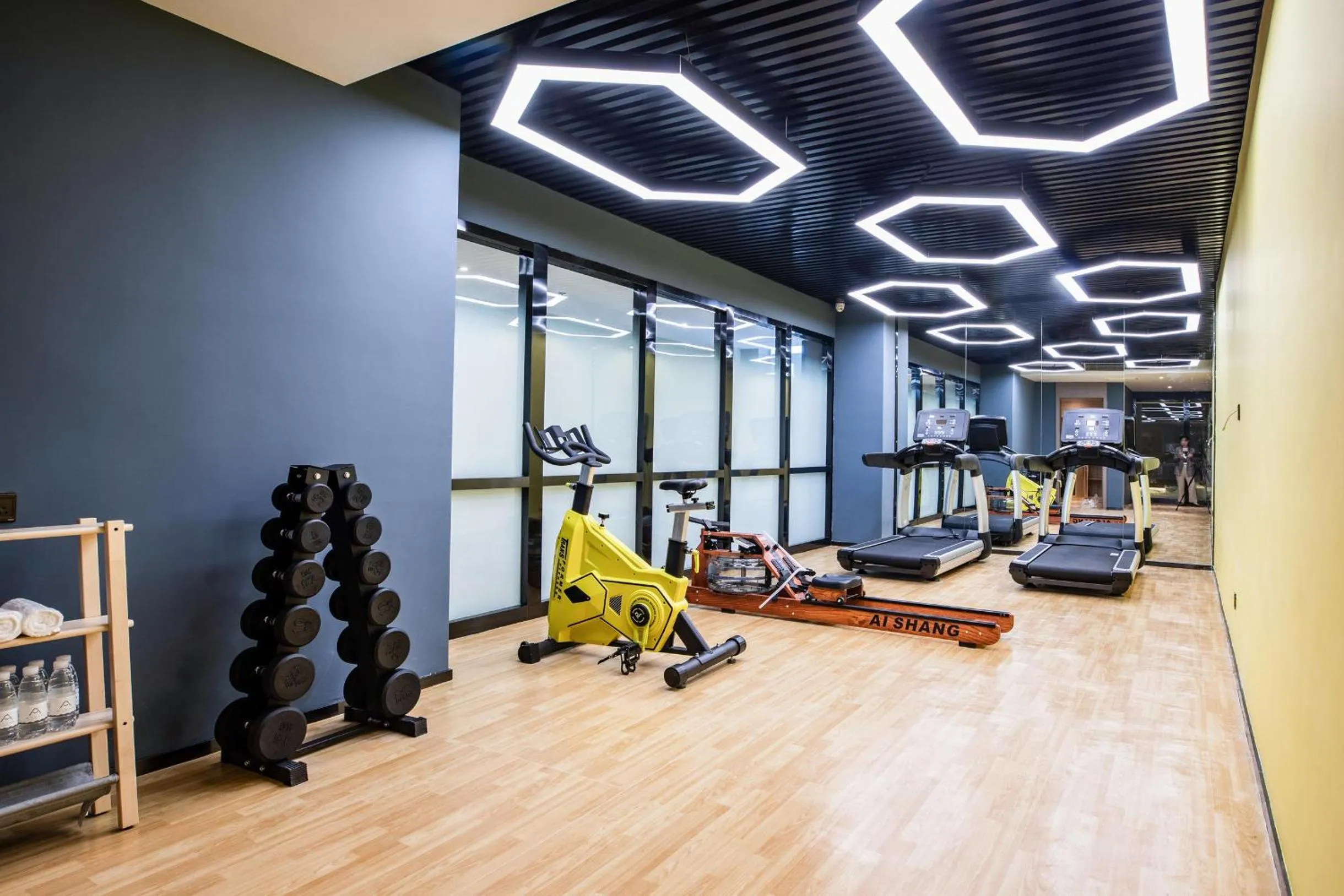 Fitness centre/facilities in Atour Hotel Wuhan Donghu Yuejiazui