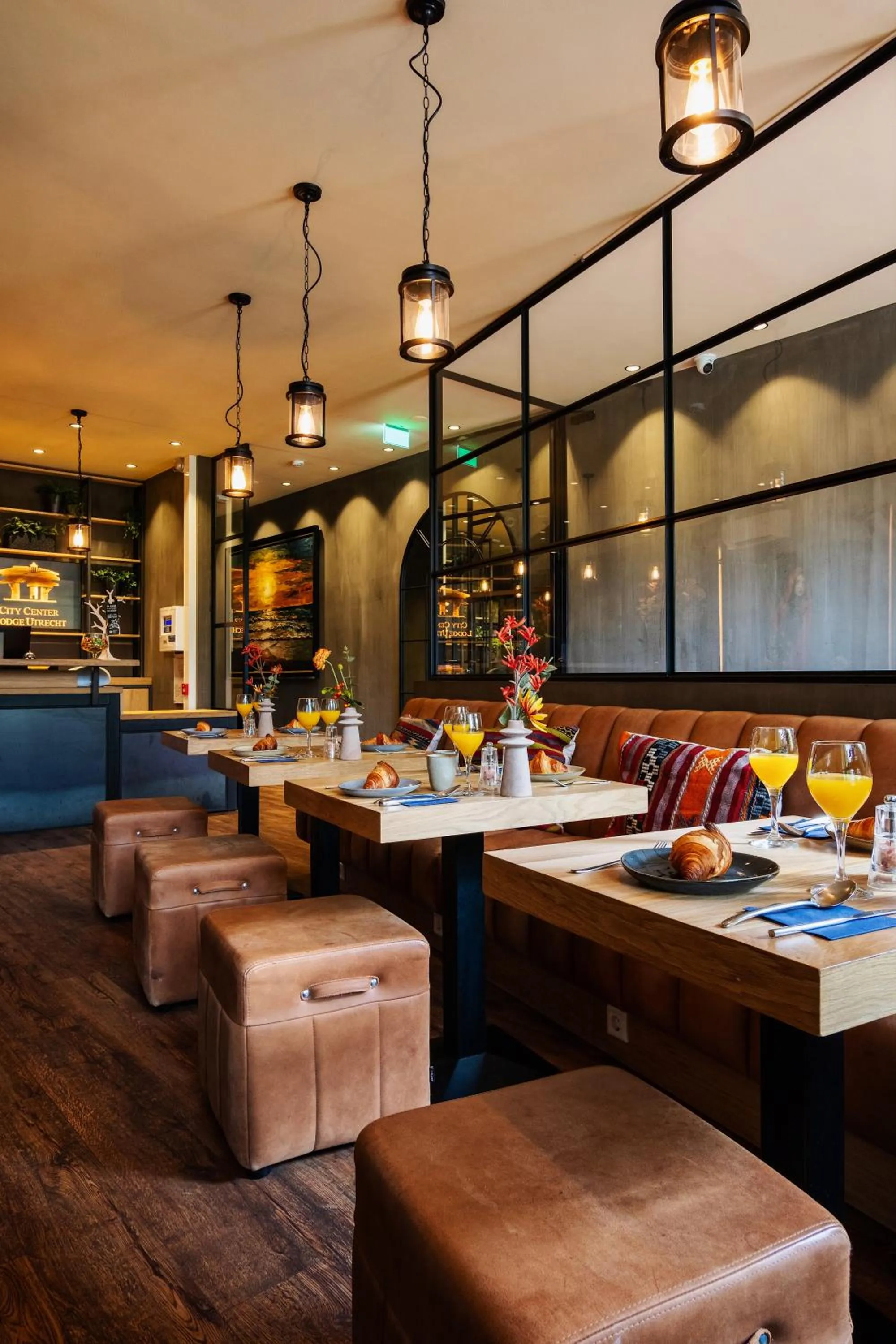 Food and drinks in City Center Lodge Utrecht