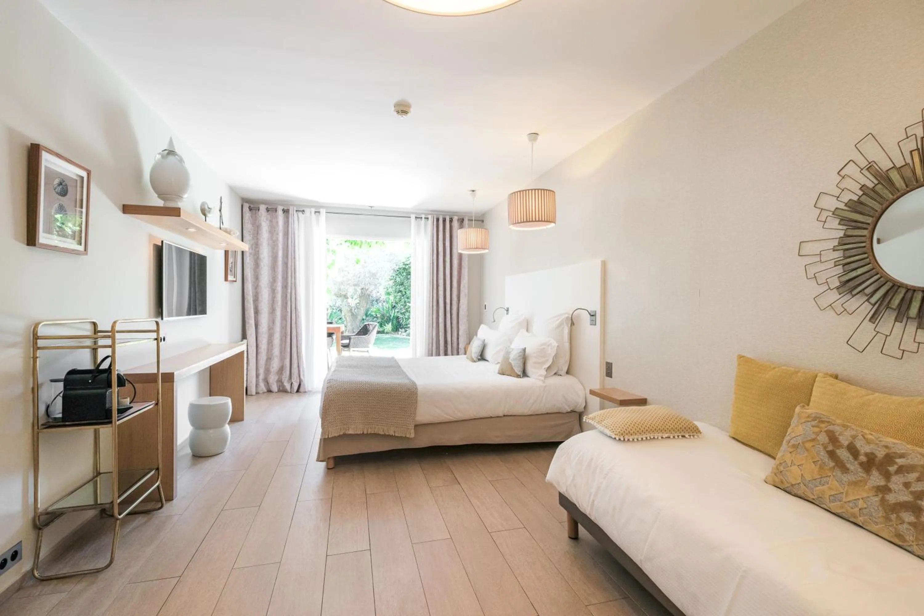 Bed in Hotel des Lices