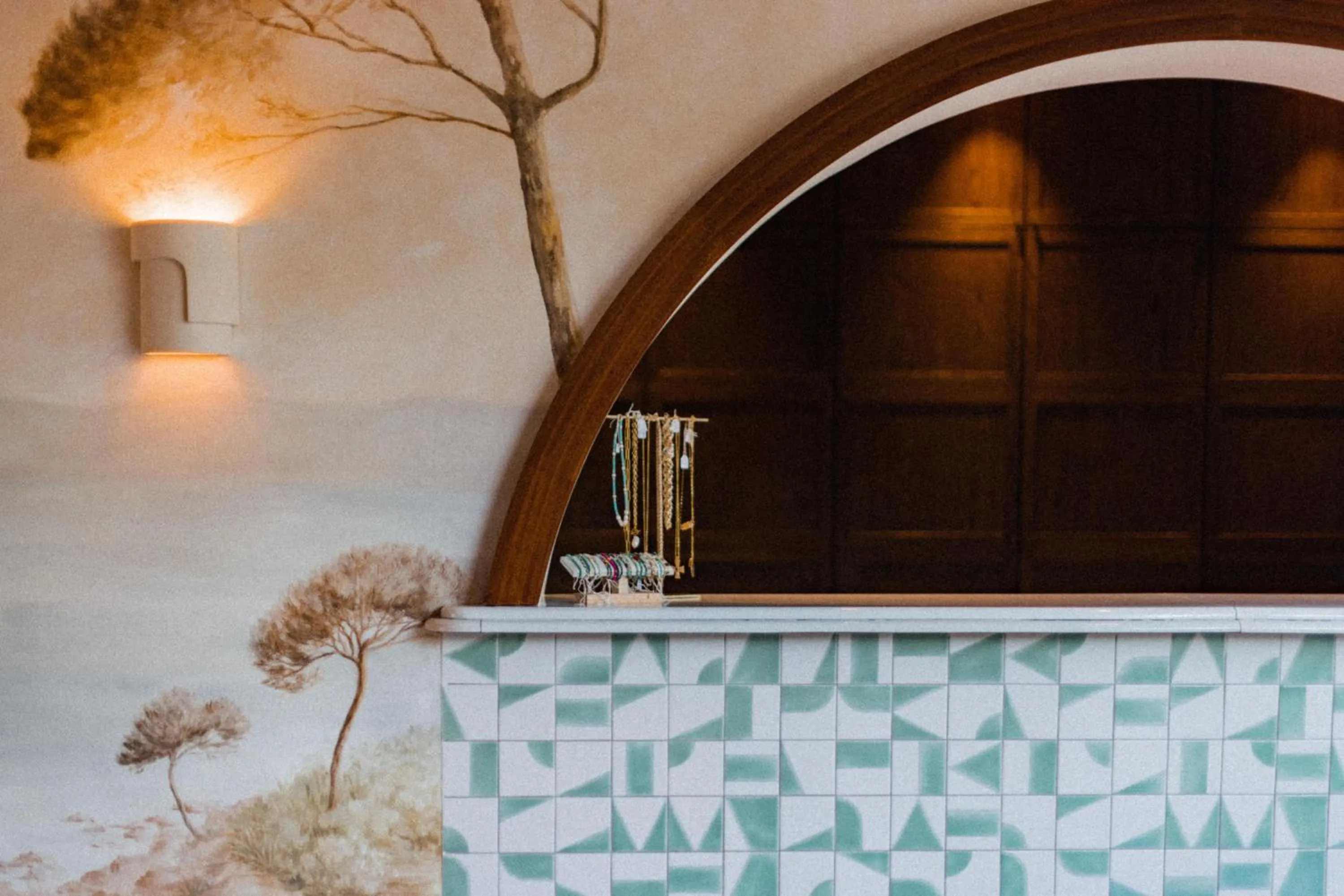 Property building in Hotel des Lices