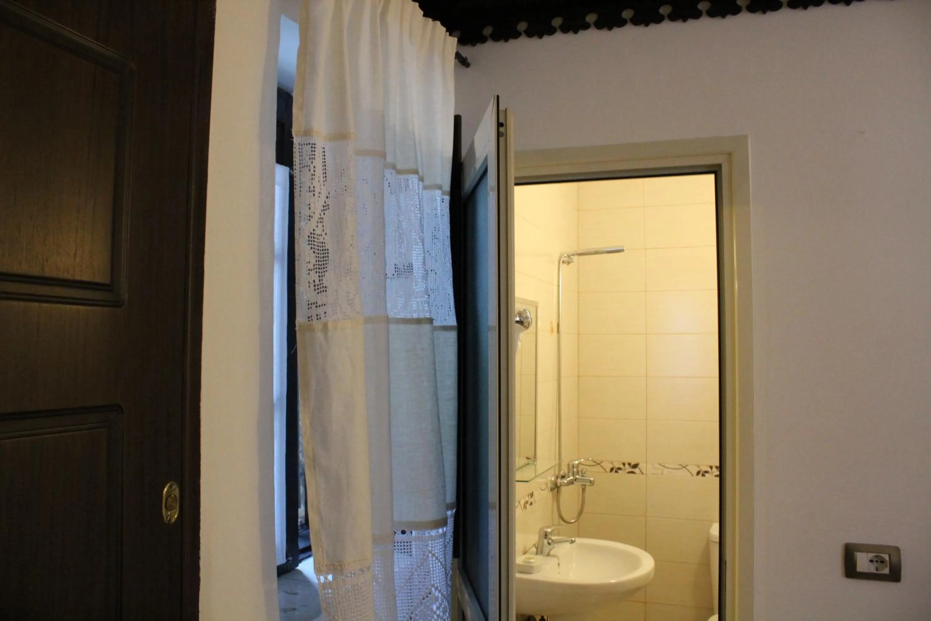 Shower in Hotel Vila Aleksander