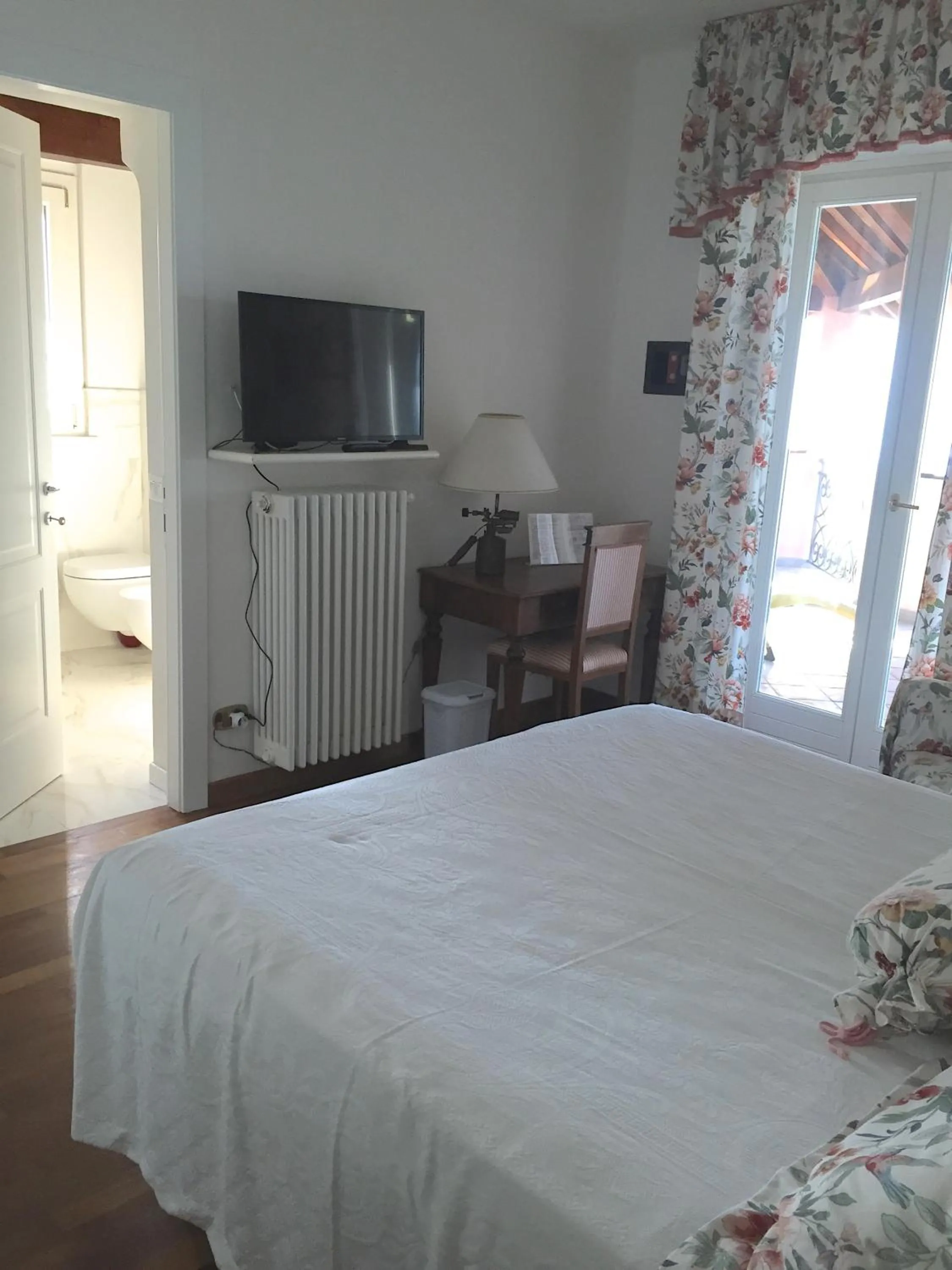 Property building, Bed in B&B Le Palme