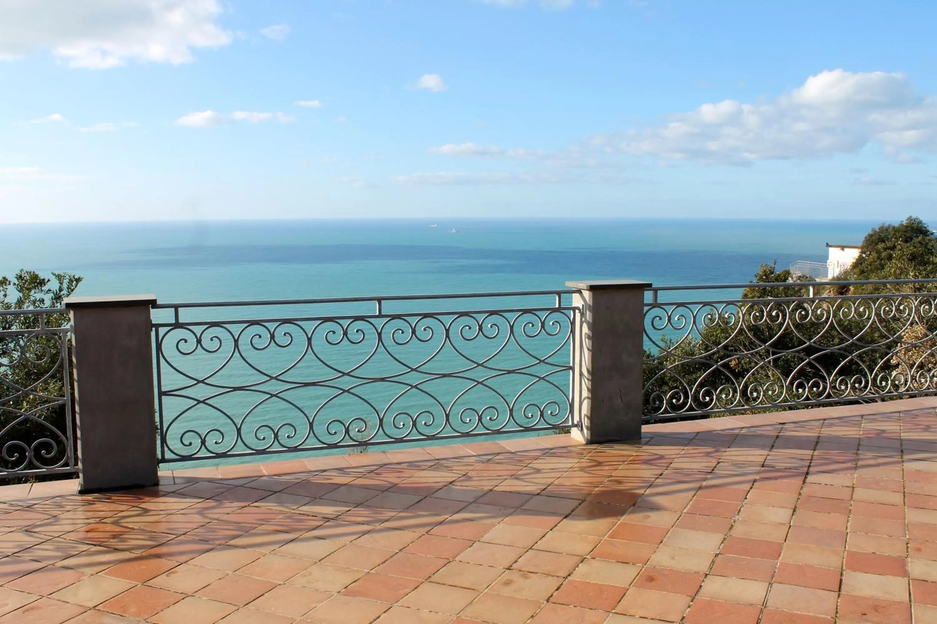 Sea view in B&B Le Palme