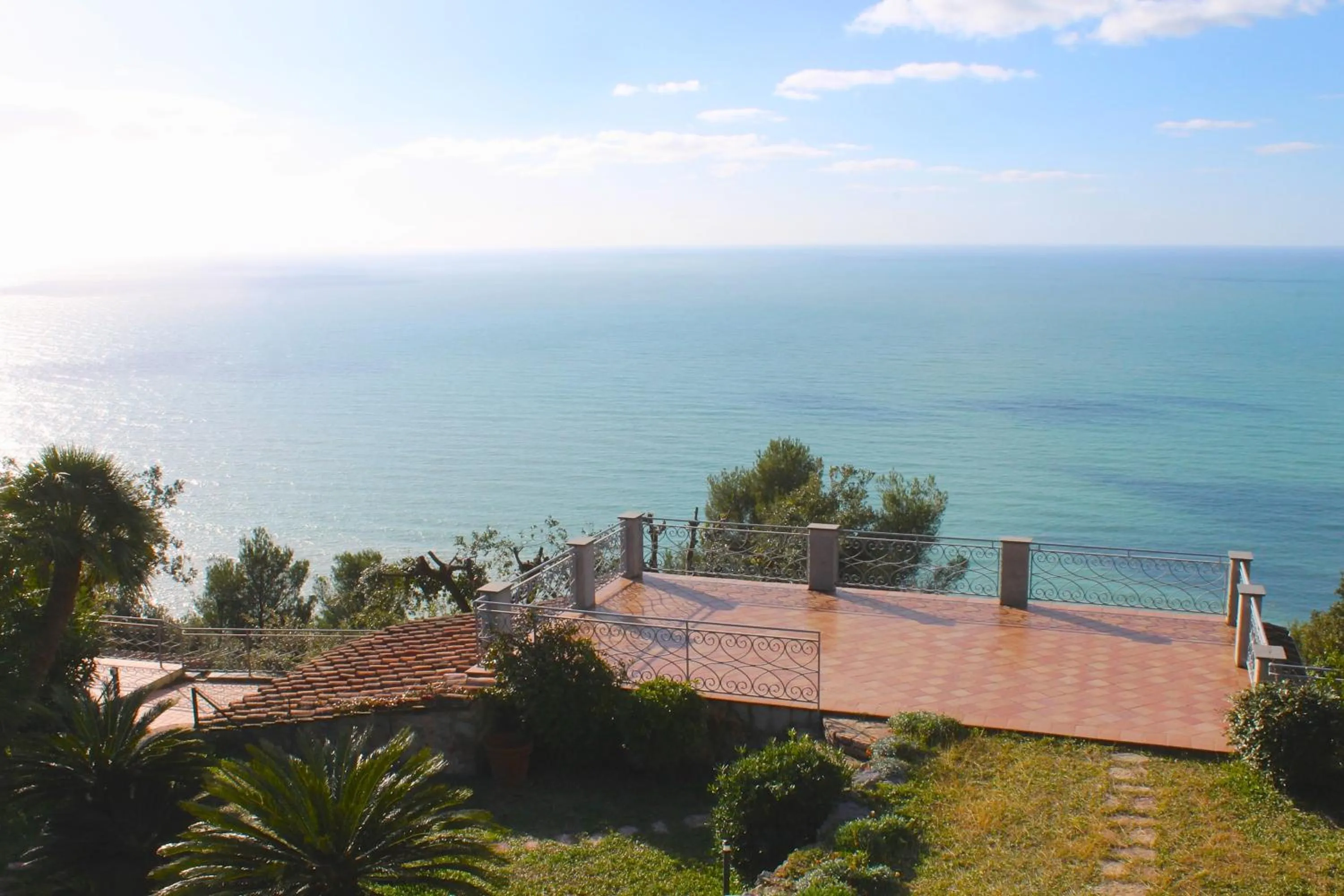 Sea view in B&B Le Palme