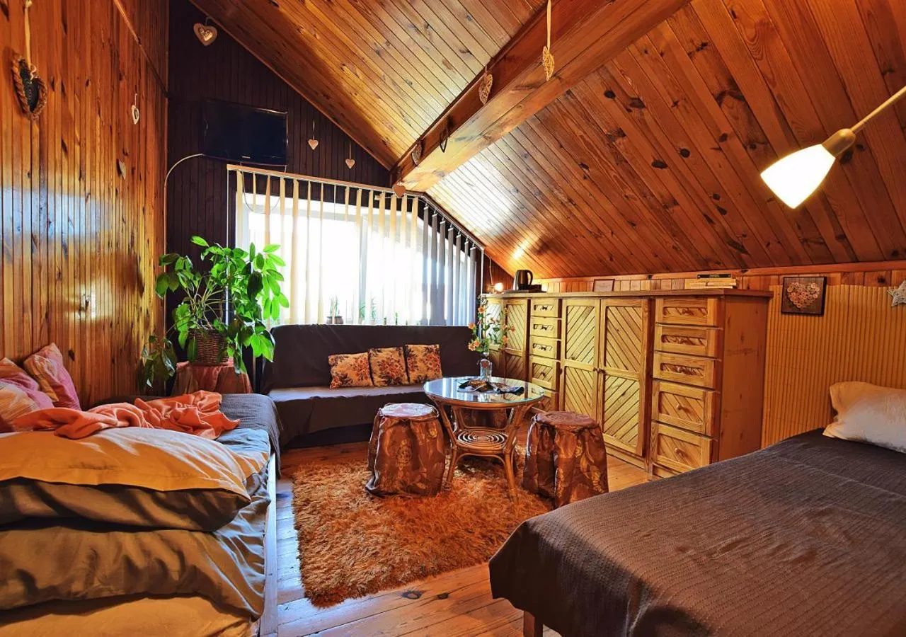 Bed in Dom Tu i Teraz