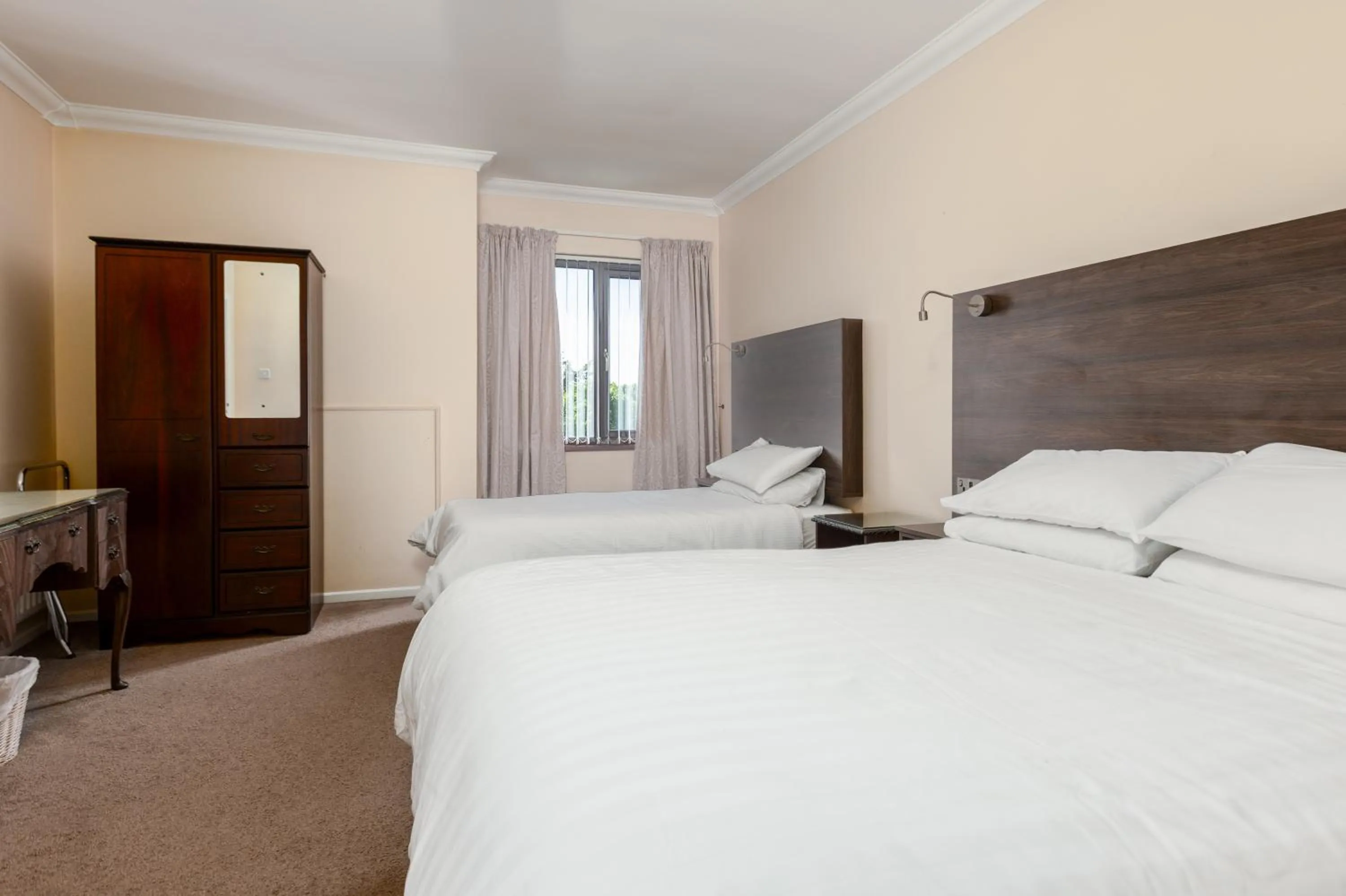 Bed in The Derg Arms B&B