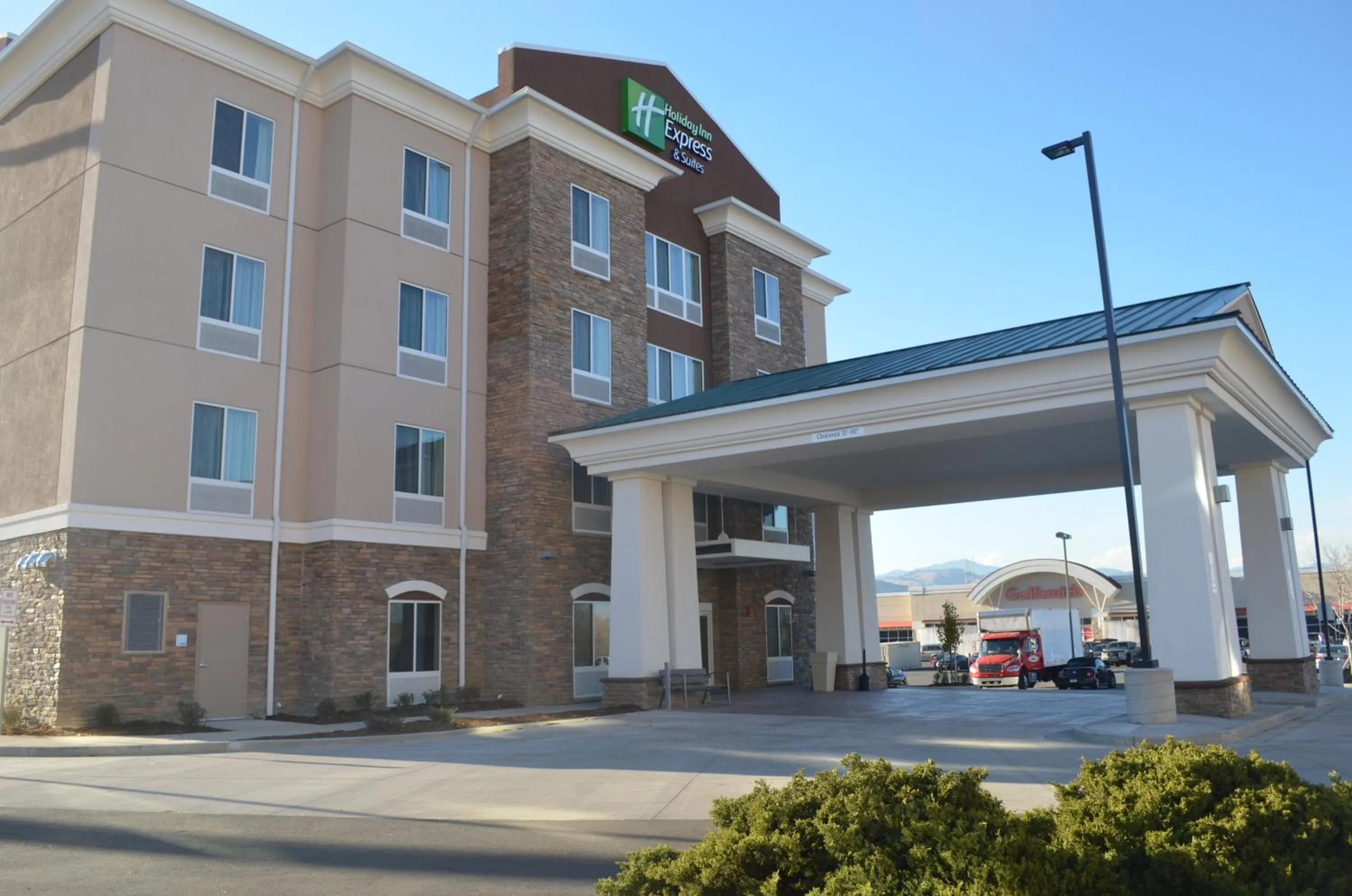 Property building in Holiday Inn Express & Suites Golden by IHG