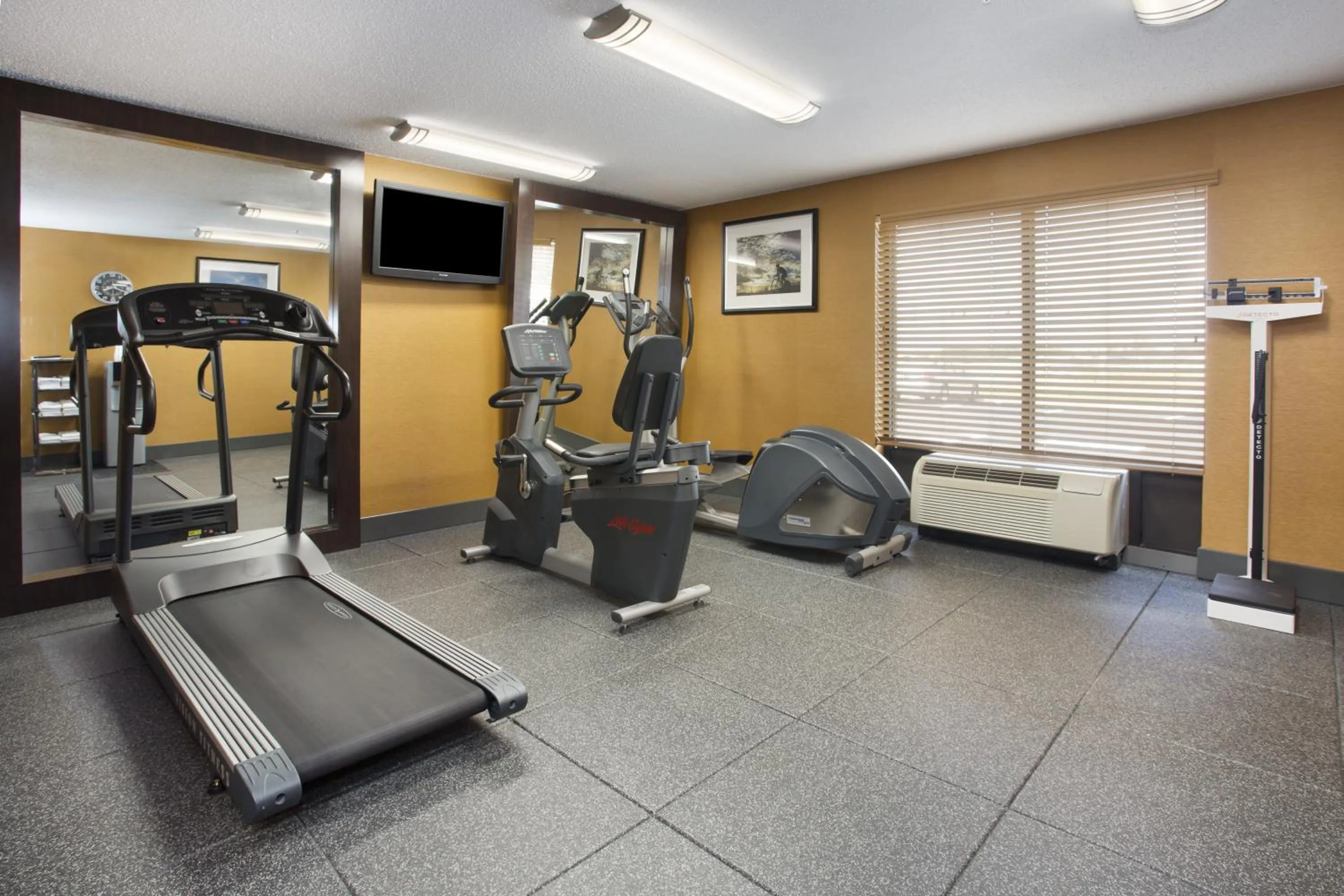 Fitness centre/facilities in Holiday Inn Express Berea by IHG