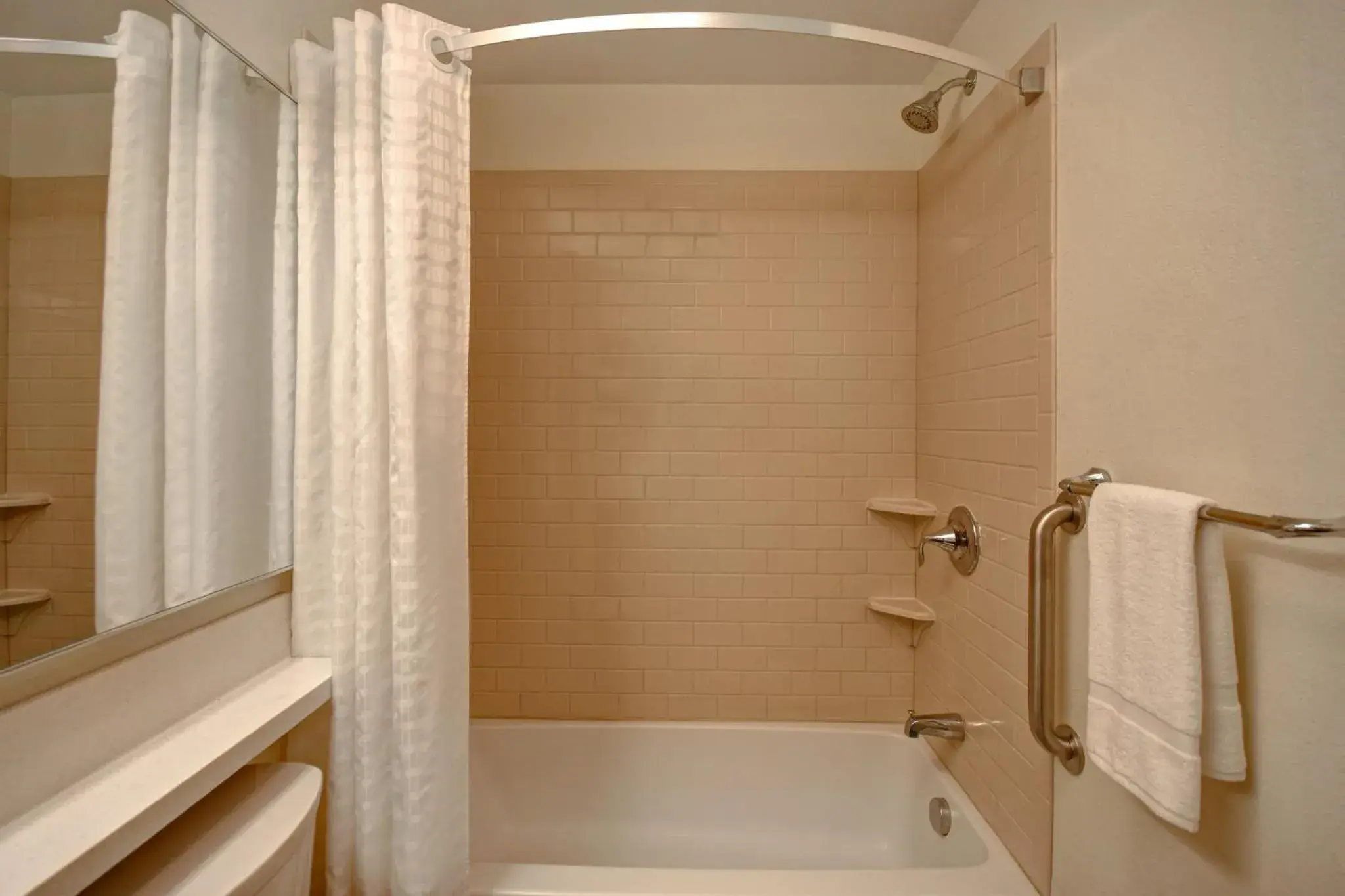 One-Bedroom Queen Suite in Candlewood Suites St Clairsville Wheeling Area by IHG One-Bedroom Queen Suite in Candlewood Suites St Clairsville Wheeling Area by IHG