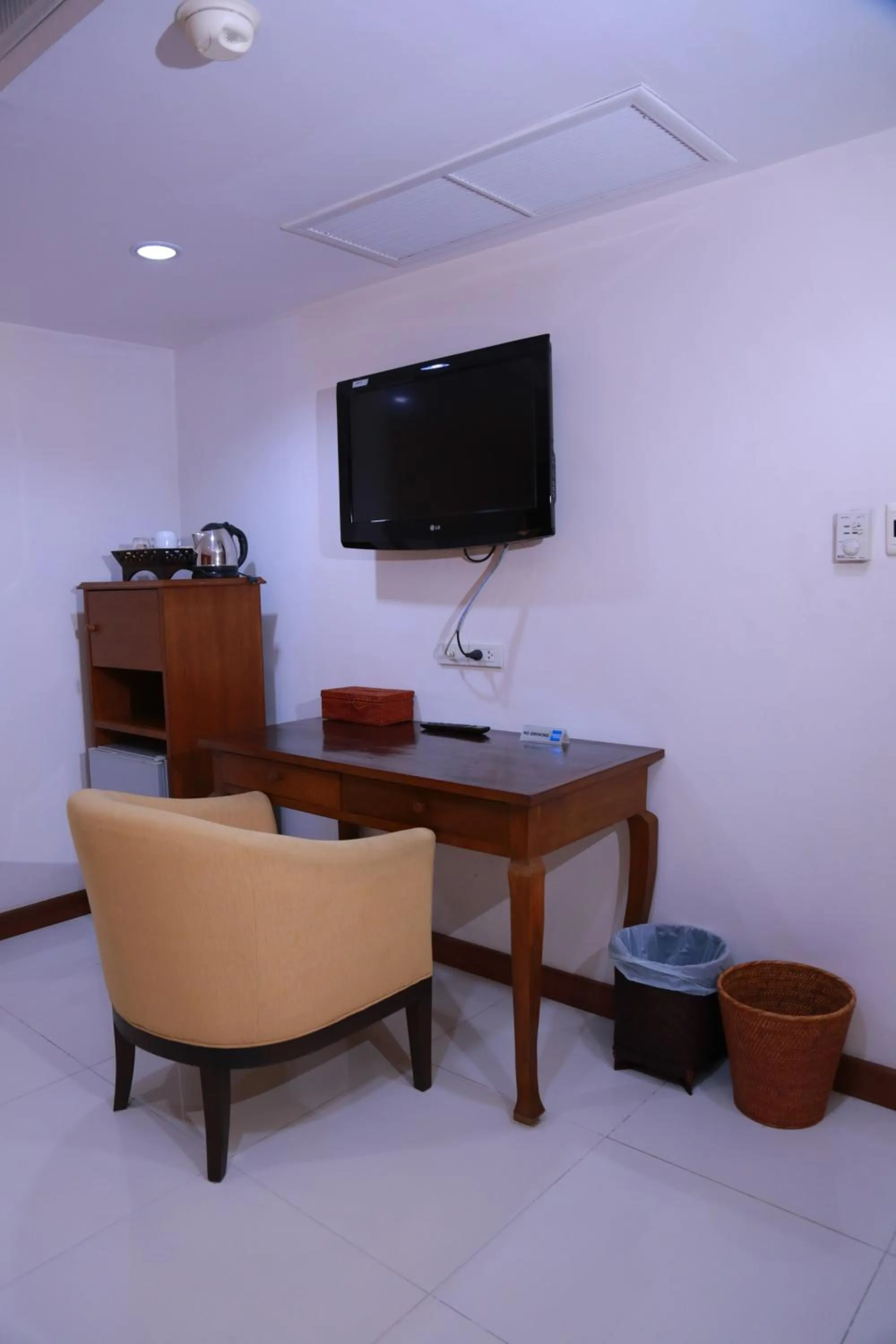 TV and multimedia in UPAR Hotels Silom