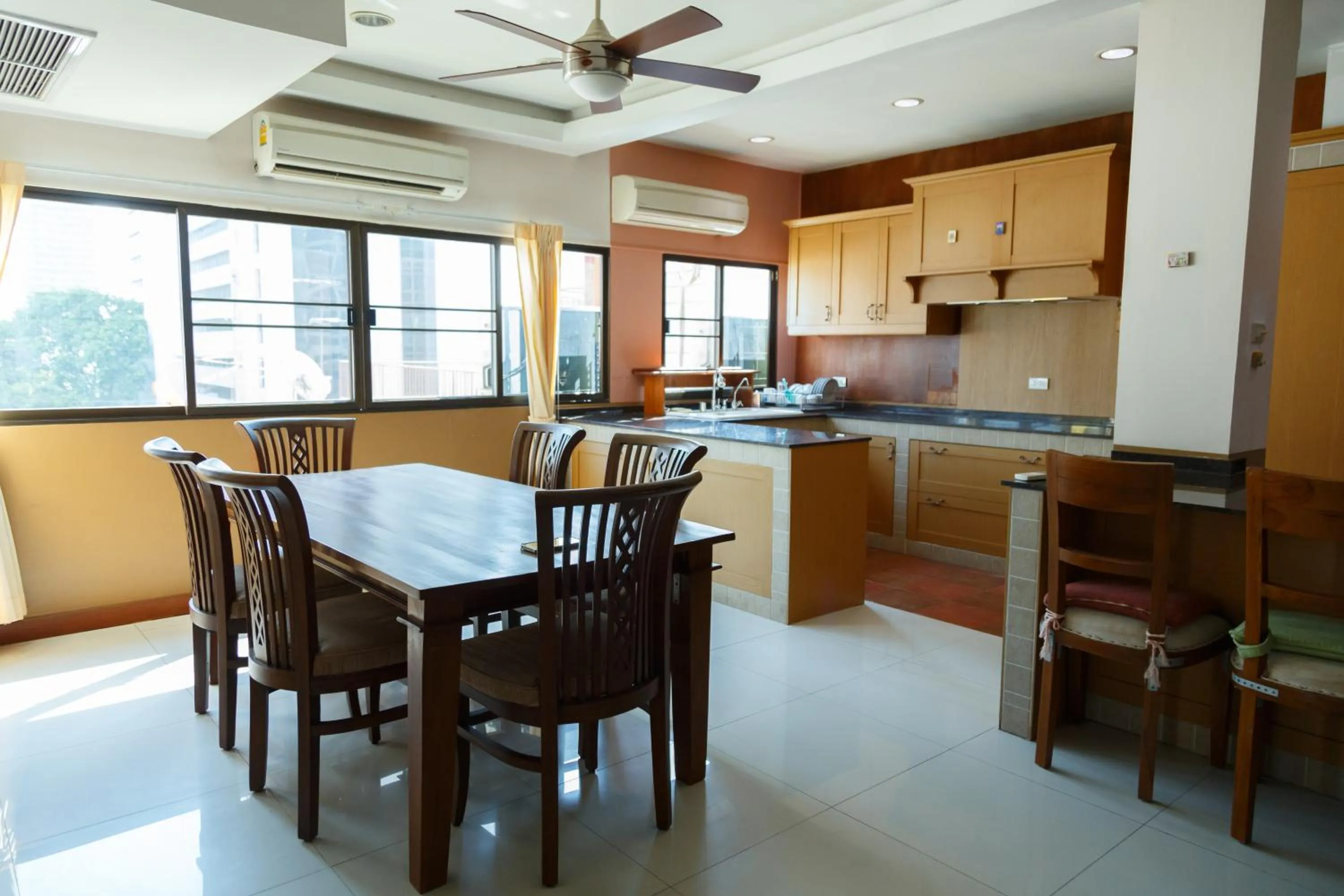 Kitchen or kitchenette in UPAR Hotels Silom
