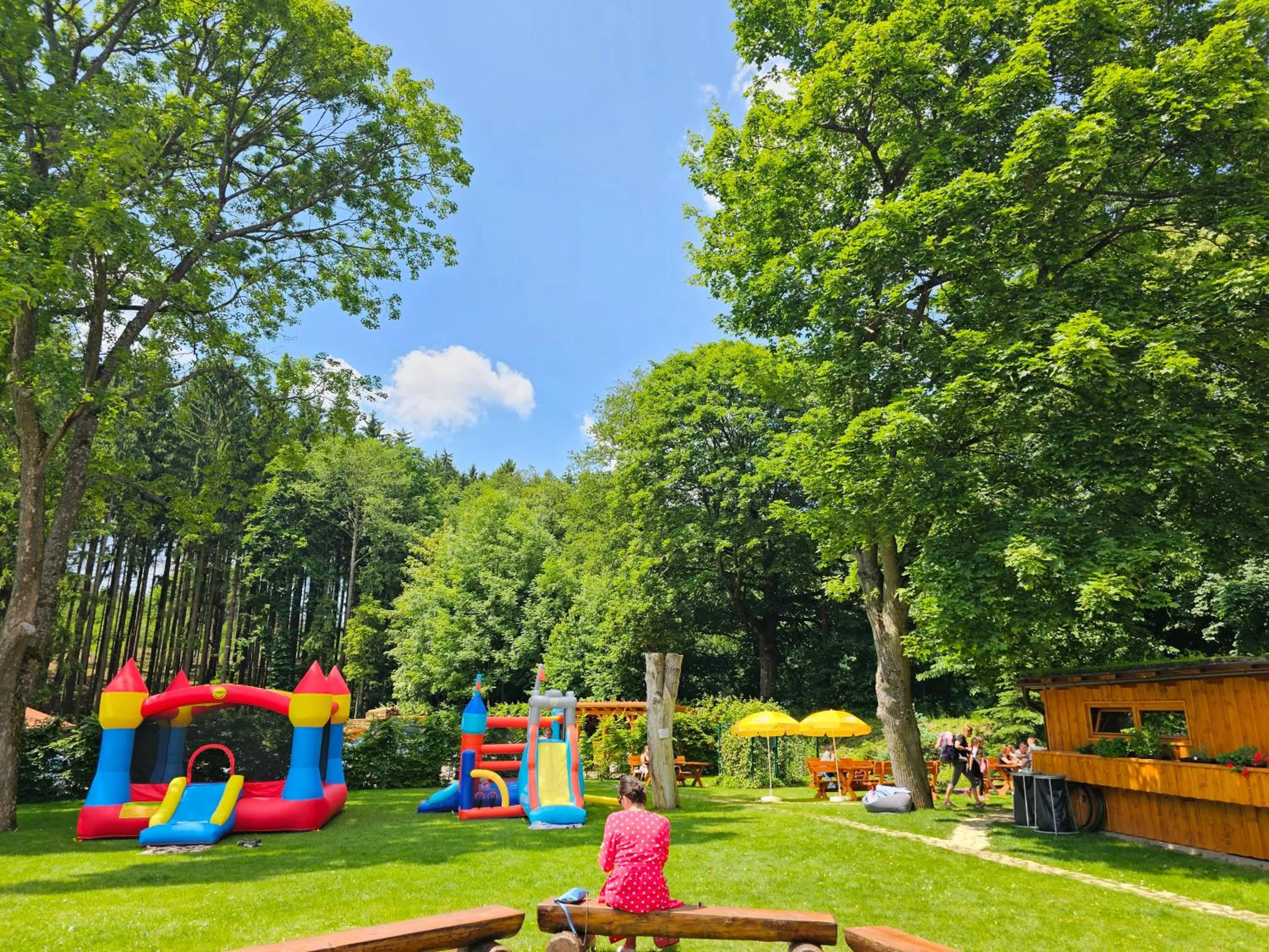 Balónový hotel a pivovar Radešín