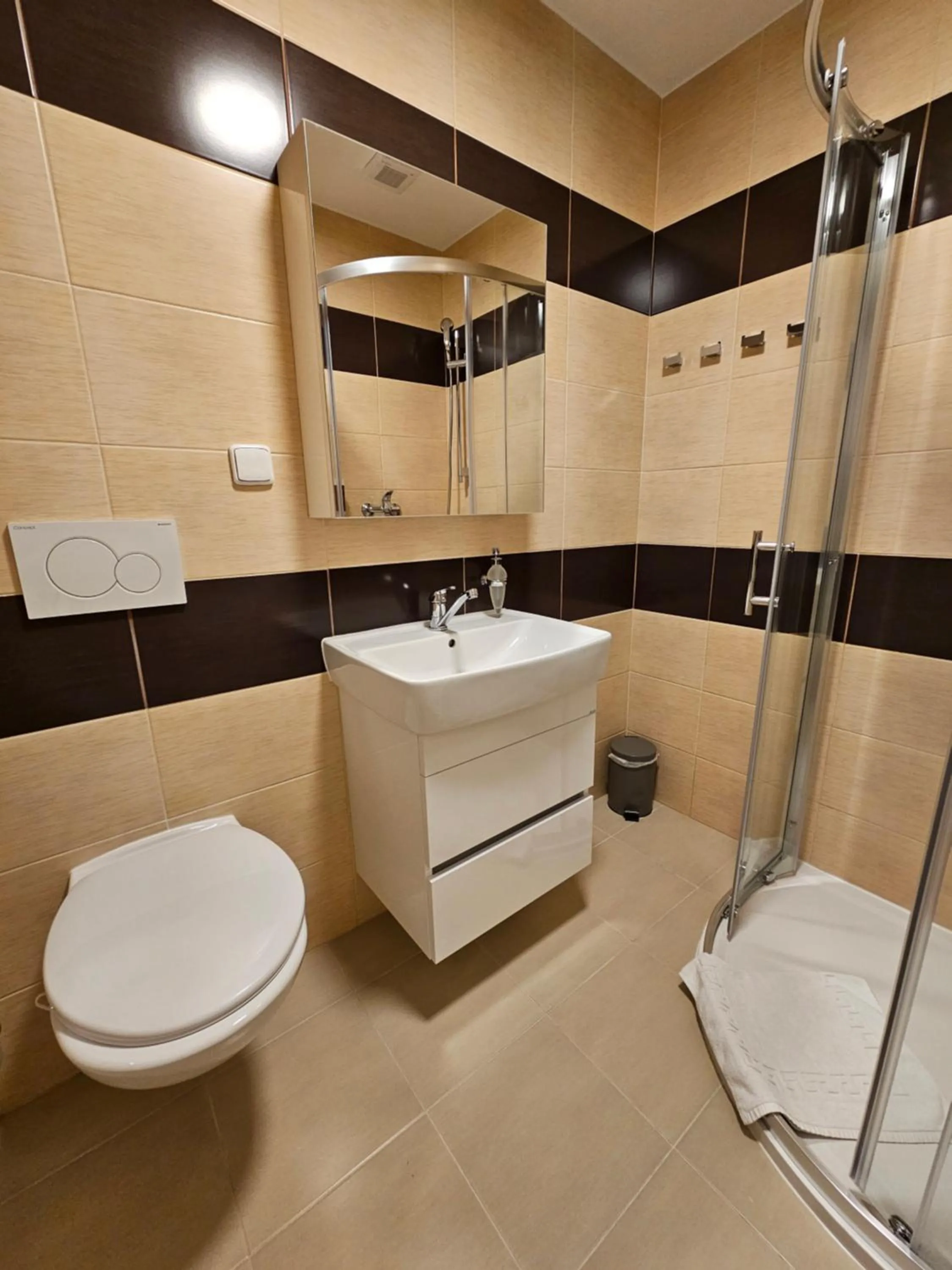 Balónový hotel a pivovar Radešín