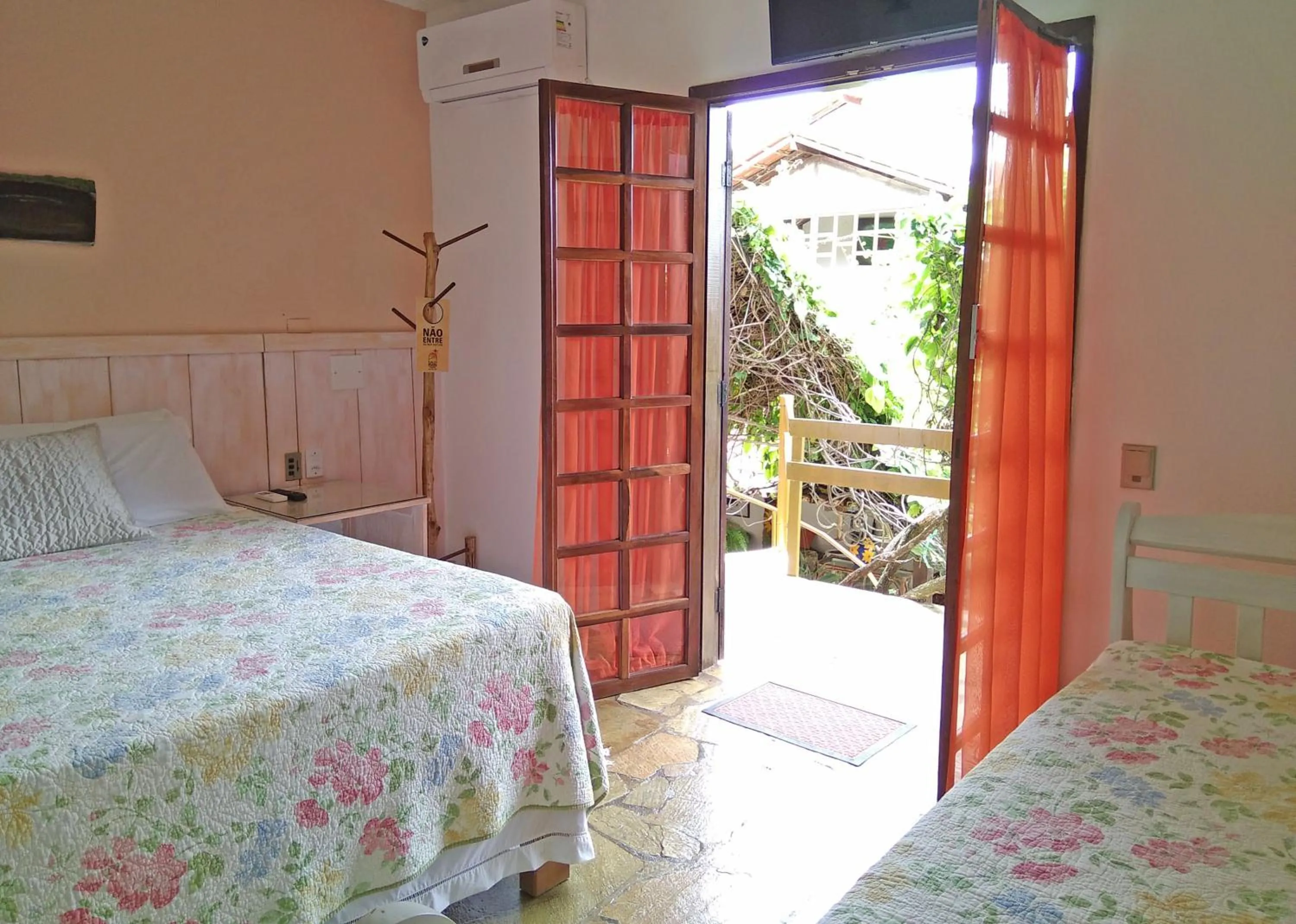 Photo of the whole room, Bed in Pousada Casa de Maria