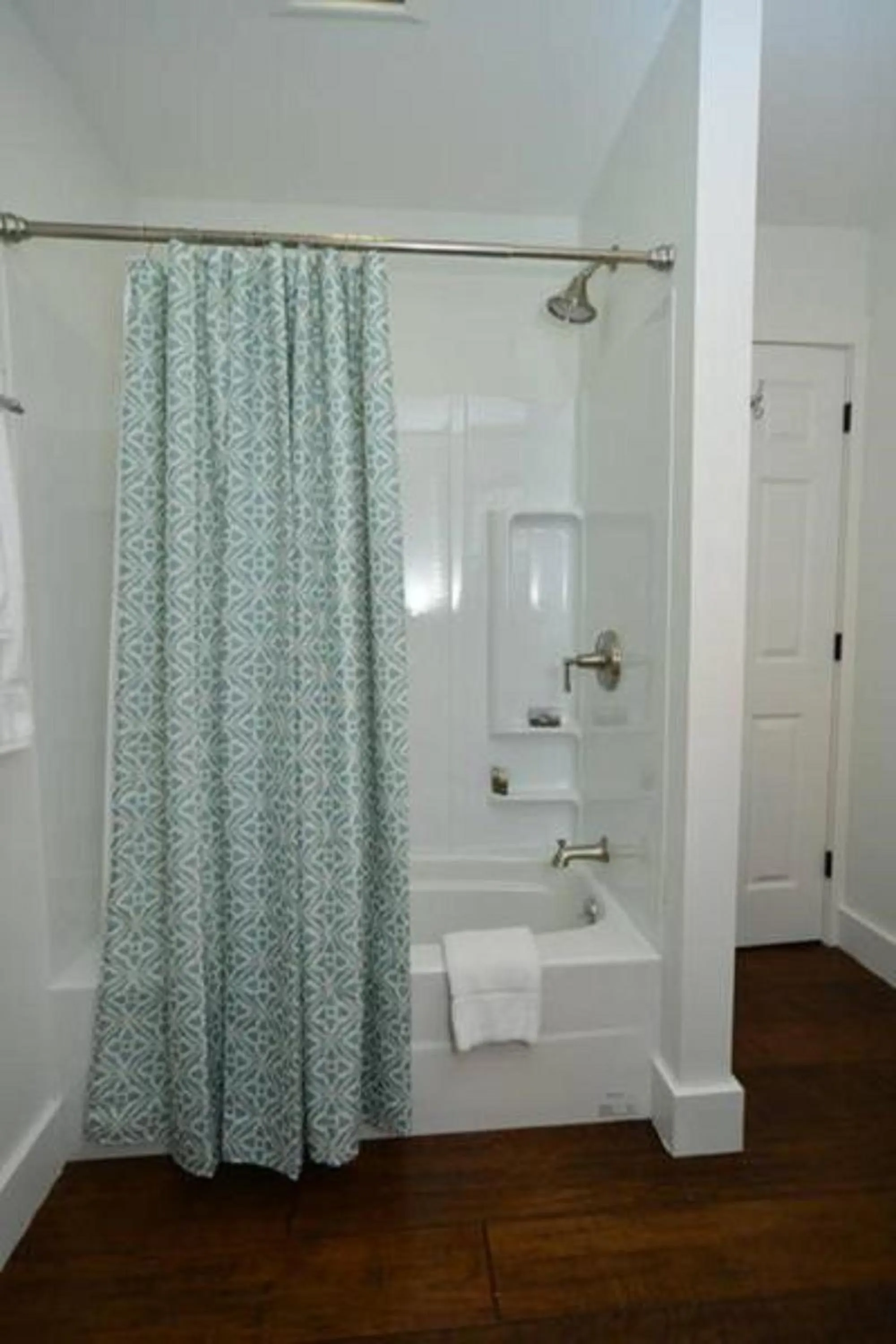 Bathroom in Newagen Seaside Inn