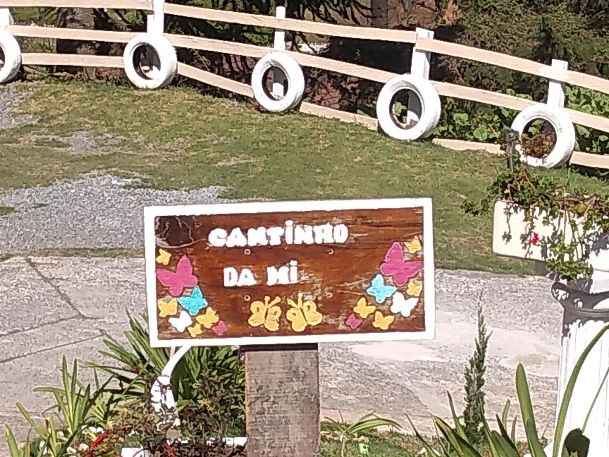 Property logo or sign in Pousada Cantinho da Mi & Teco