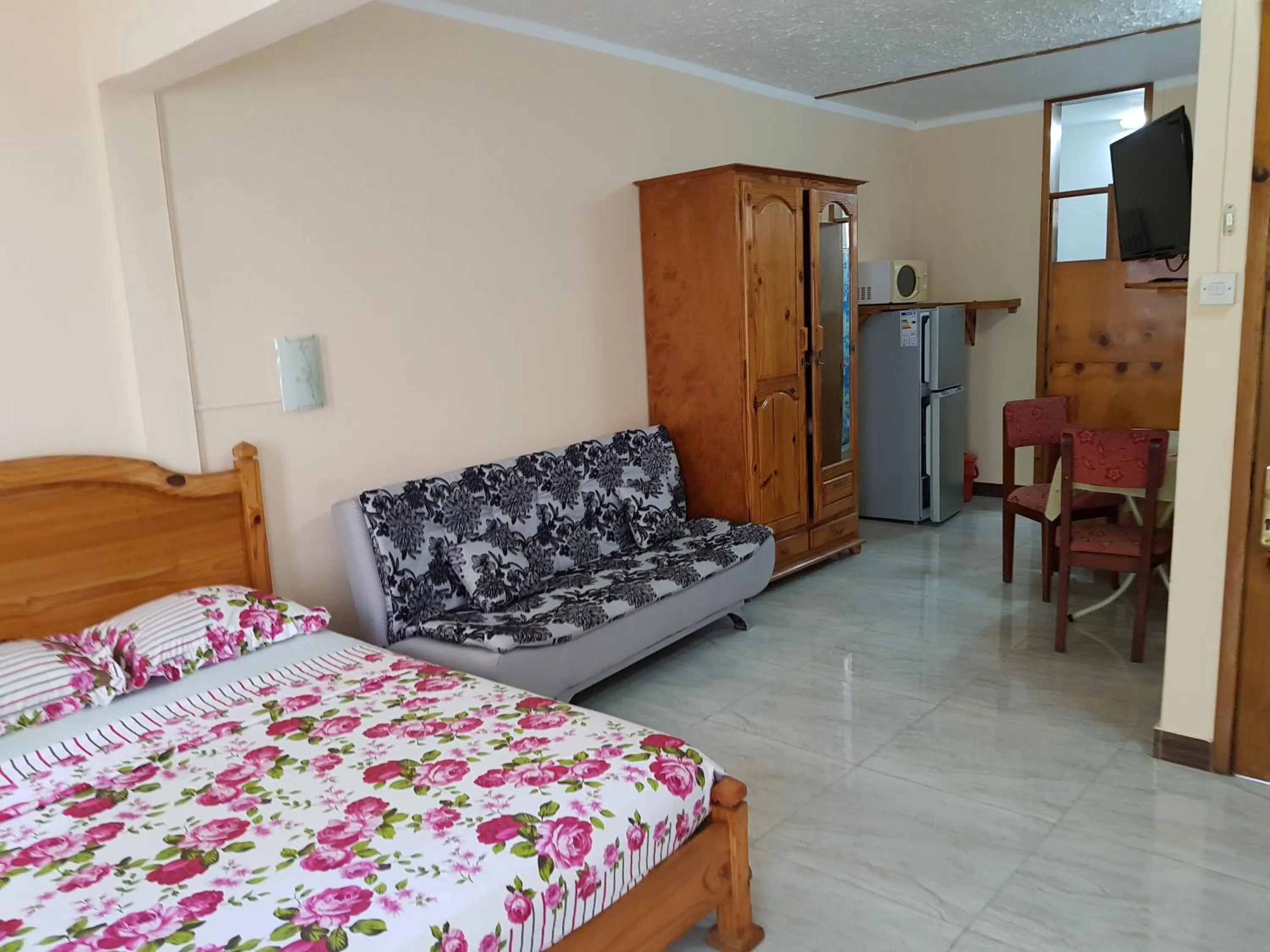 Bedroom, Bed in Pereybere Beach Apartments