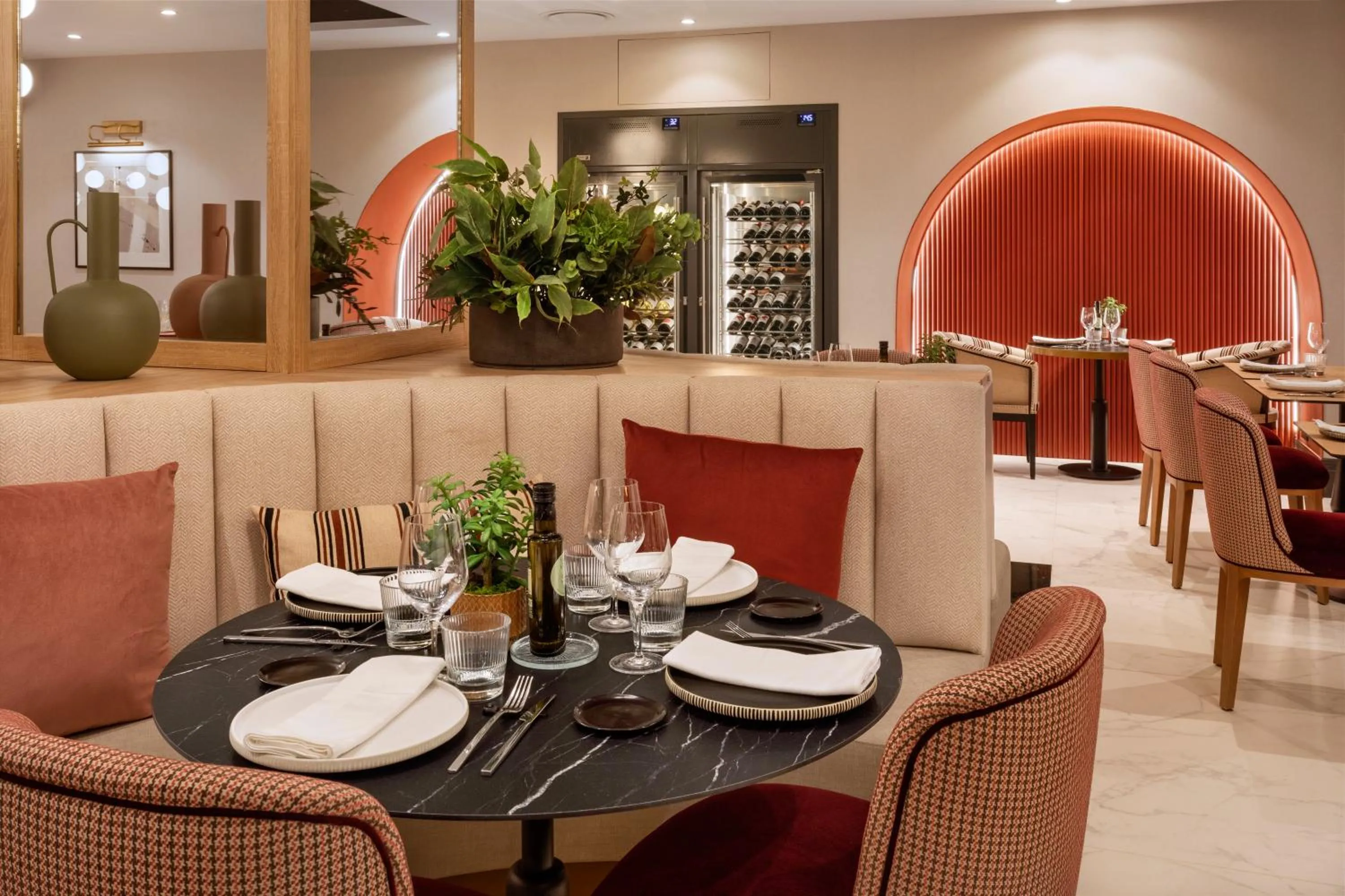 Restaurant/places to eat in Catalonia Plaza España Hotel & Spa