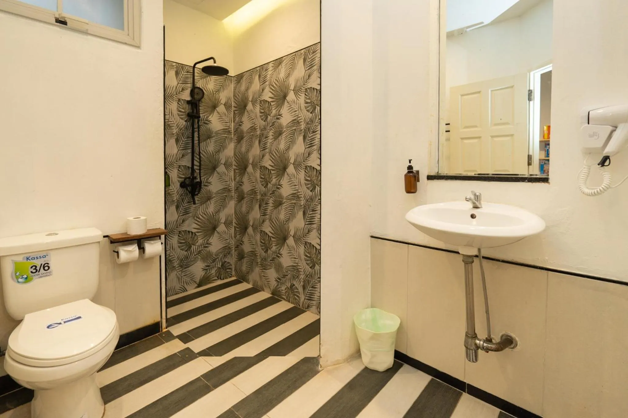 The Local Khaosan Bangkok Hotel