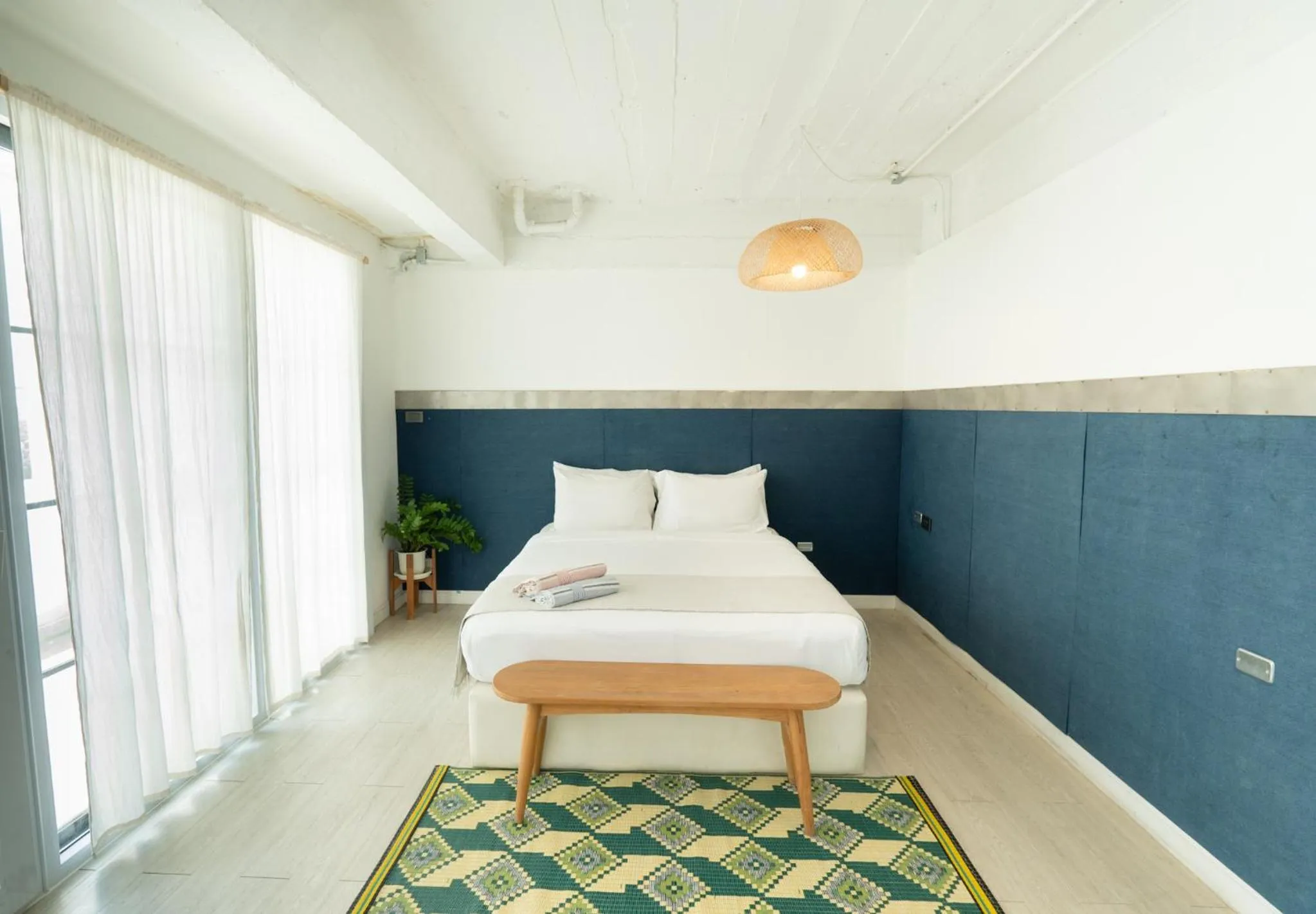 Bed in The Local Khaosan Bangkok Hotel