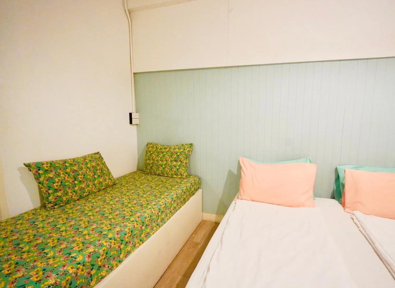 Bed in The Local Khaosan Bangkok Hotel