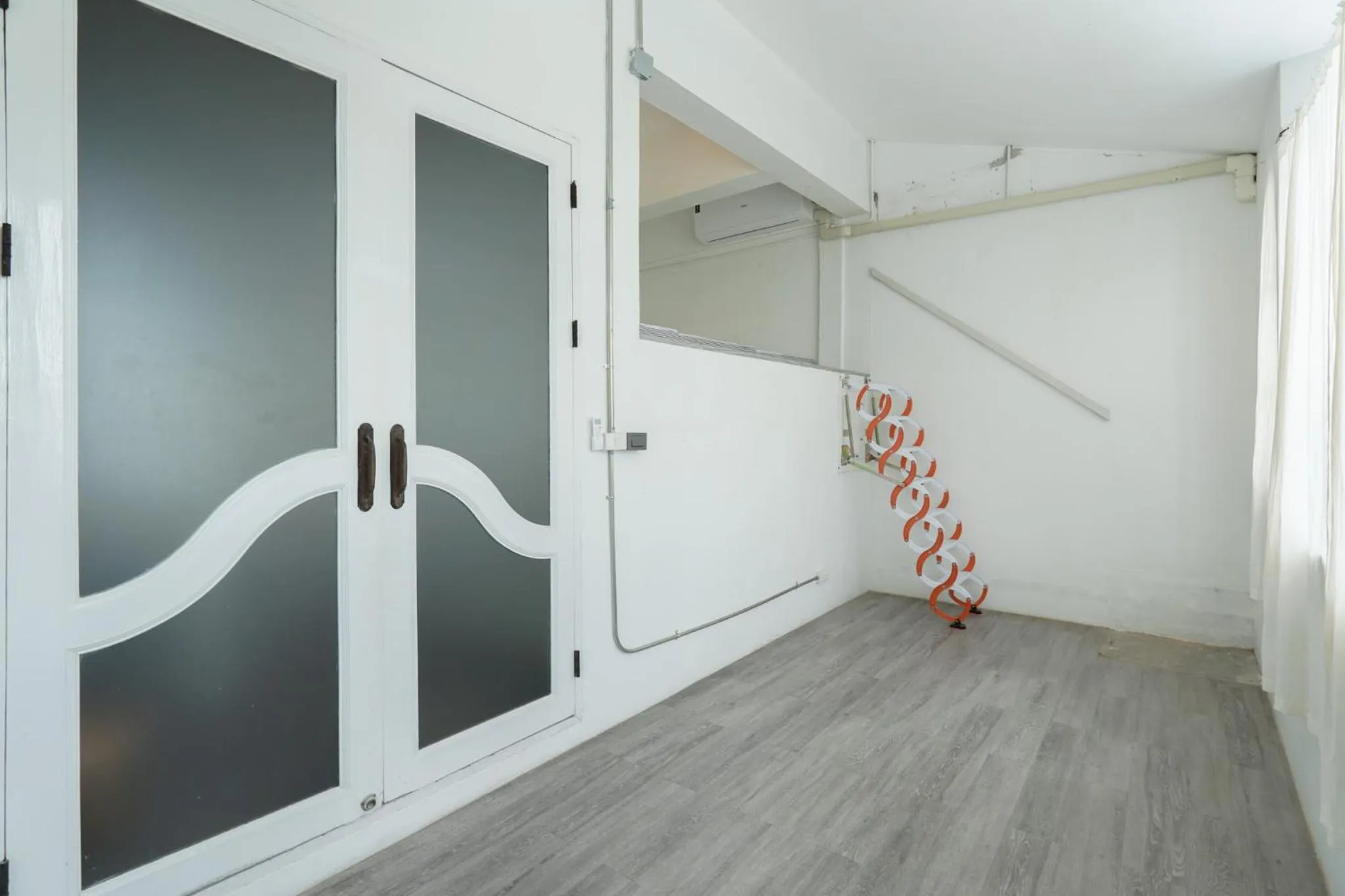 The Local Khaosan Bangkok Hotel