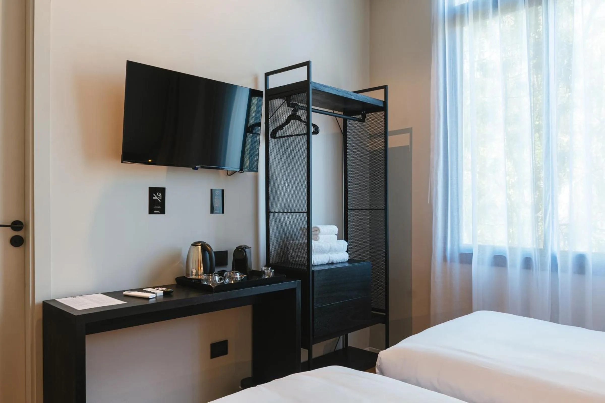 Bed in Main By Babel