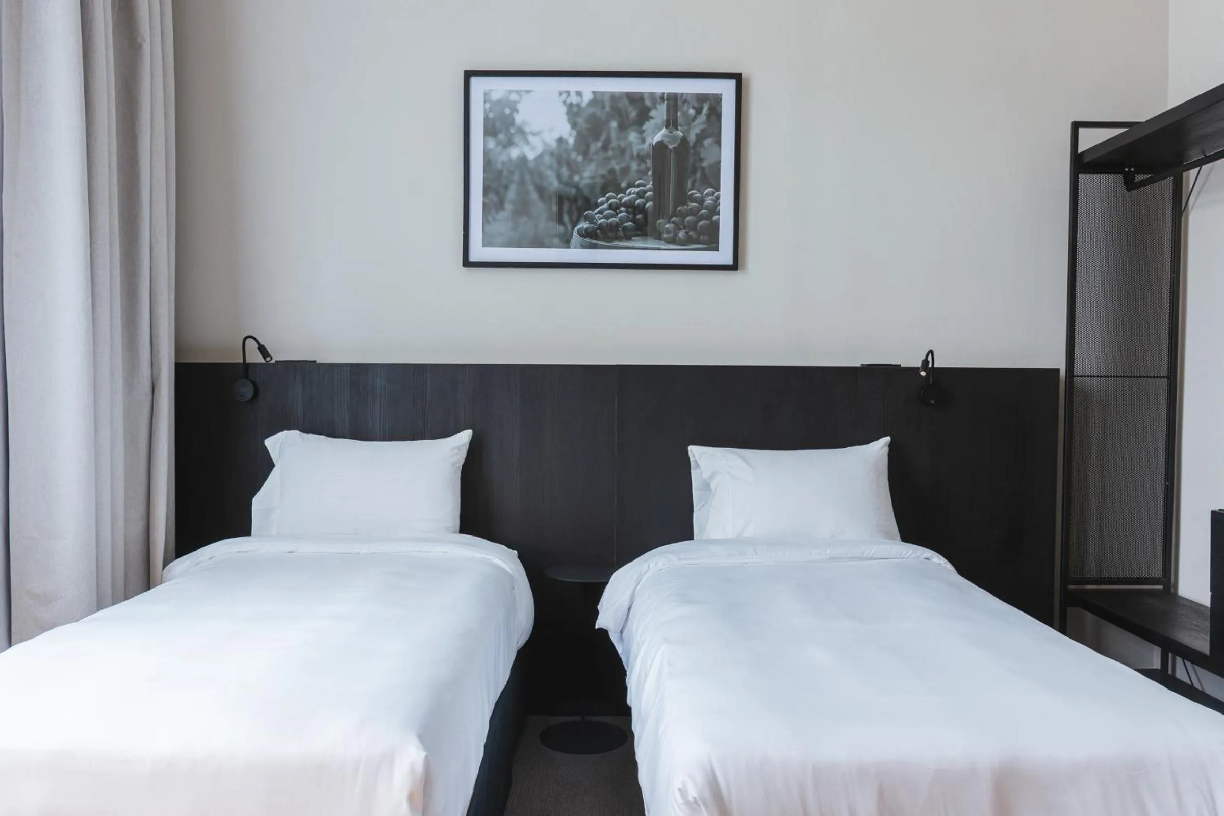 Bed in Main By Babel